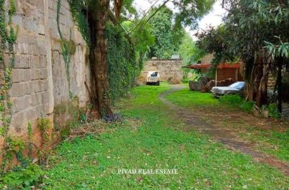 Half acre land available for Sale in Riverside Drive