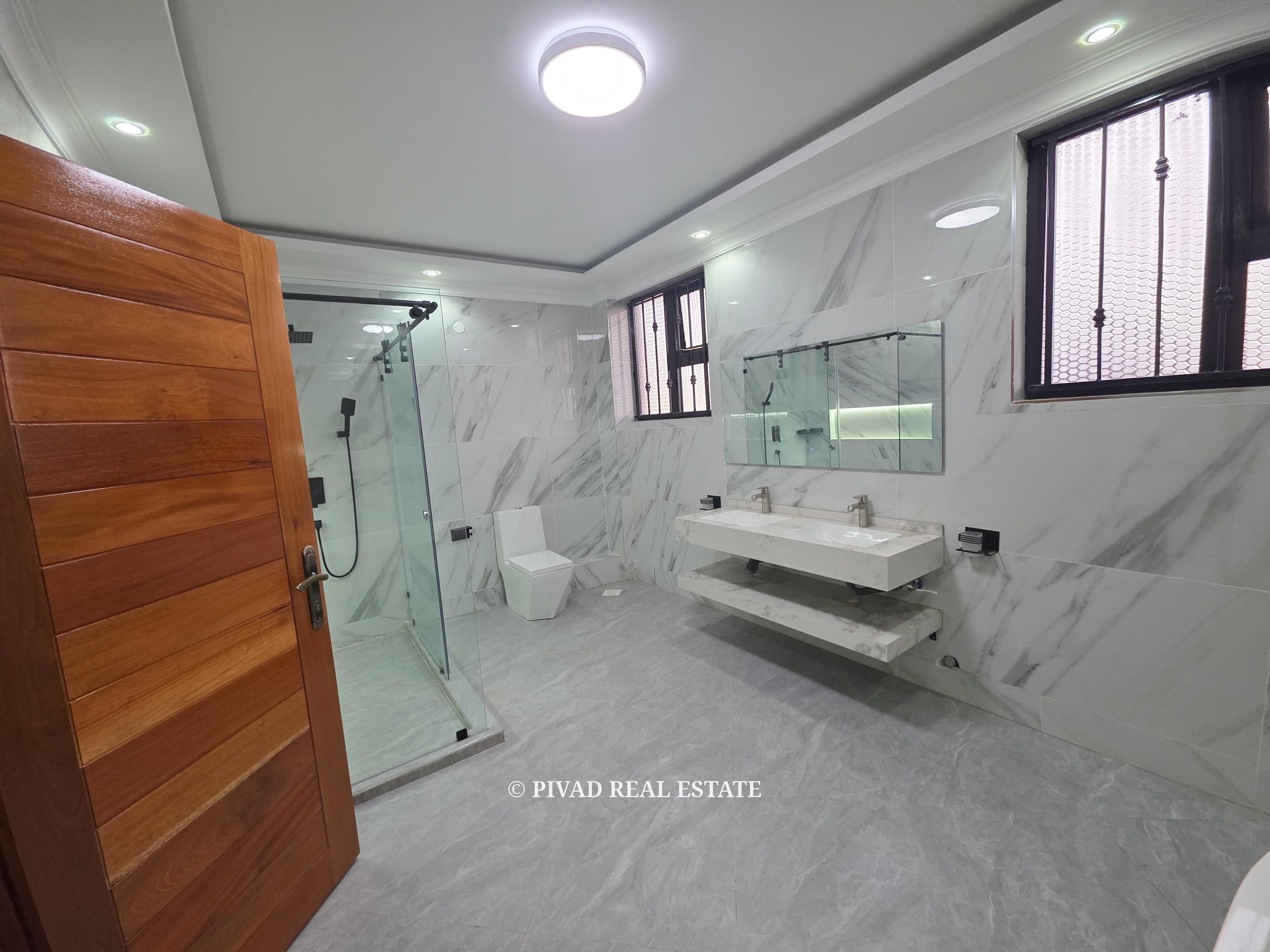 Modern 5 Bedroom Home Available For Sale in New Runda