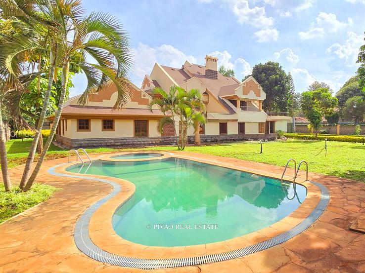 6 Bedroom House Available For Sale in Runda
