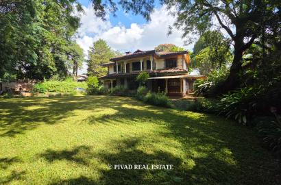 6 Bedroom House Available for Sale in Nyari Estate.