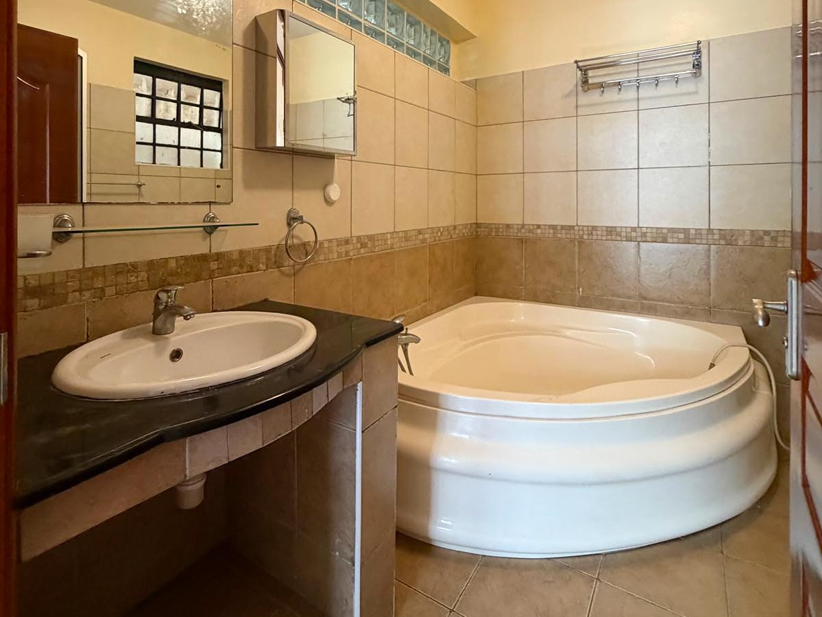 3 Bedroom Apartment for Sale in Lavington