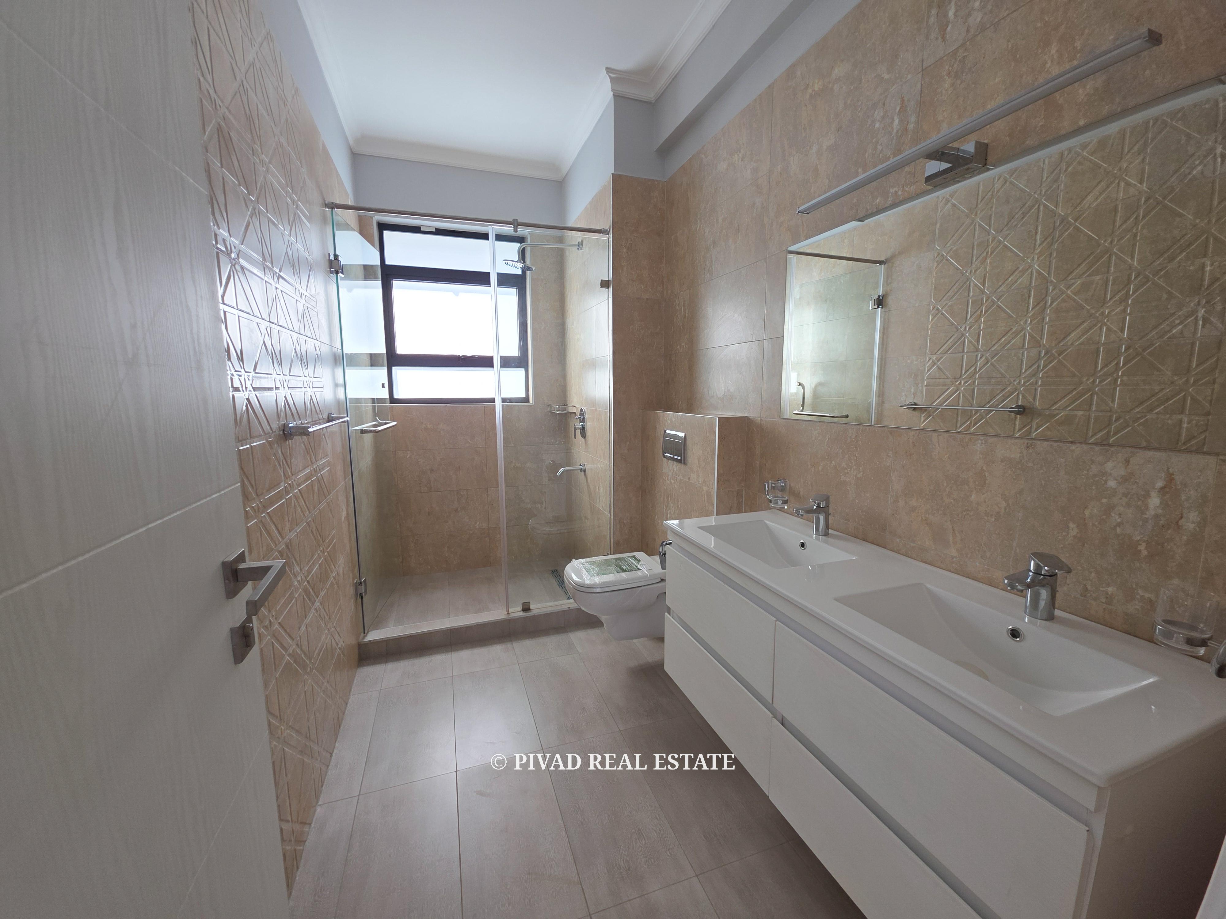 4 bedroom townhouse Available for Resale in Fivestar Paradise Runda