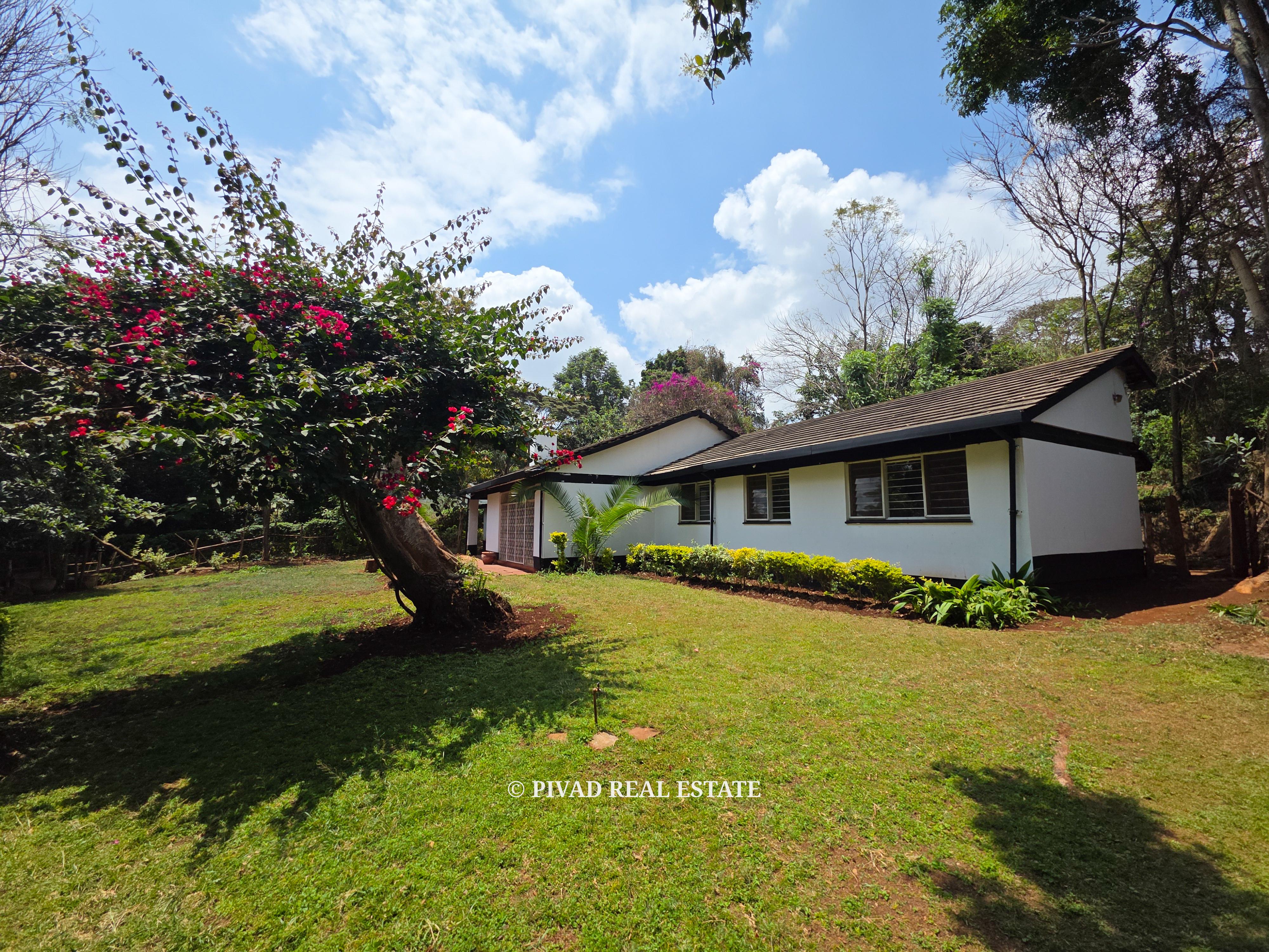 4 bedroom House (Bungalow) for Sale in Loresho Crescent
