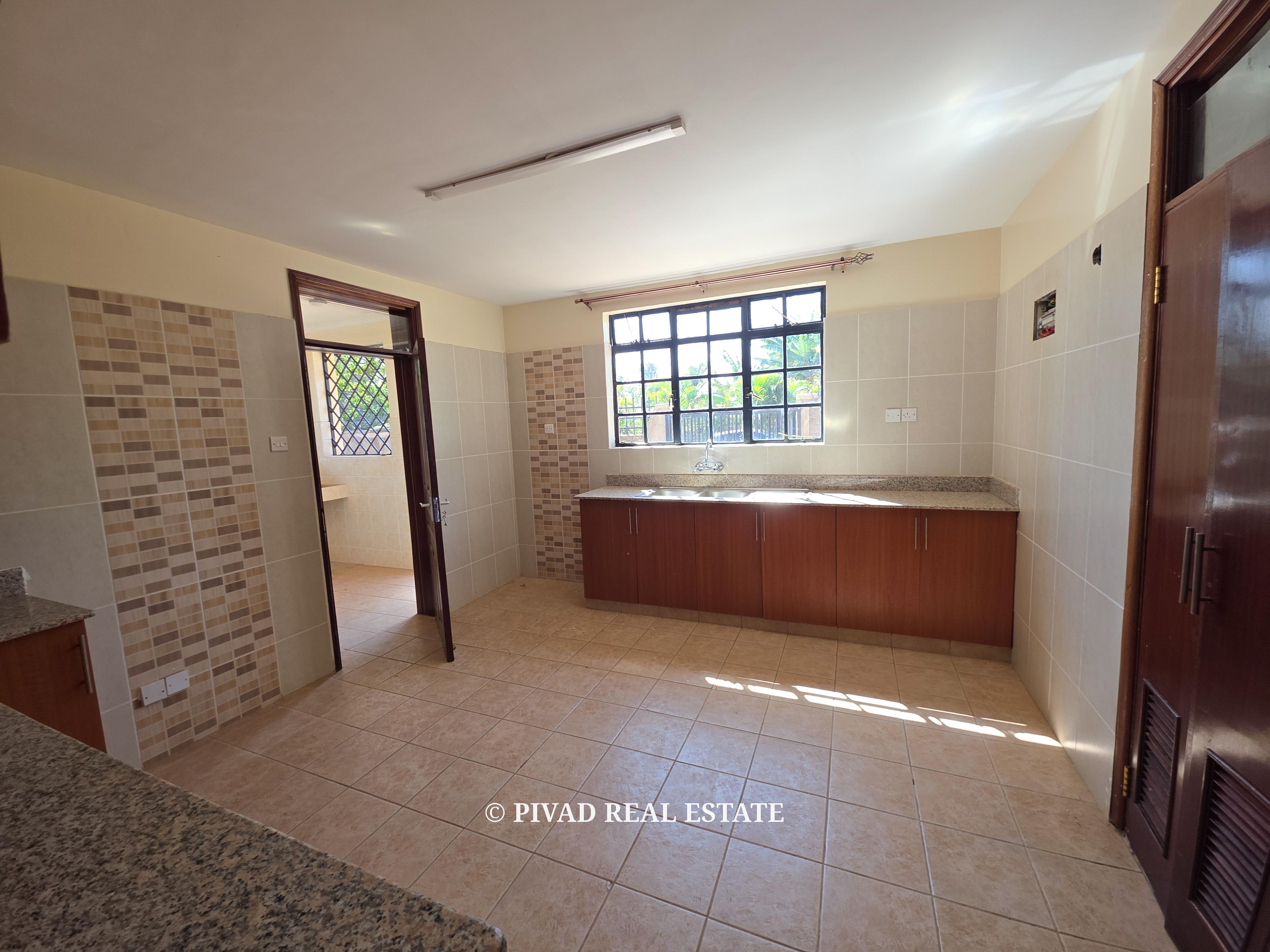 4 Bedroom Townhouse for Rent in Fourways Estate