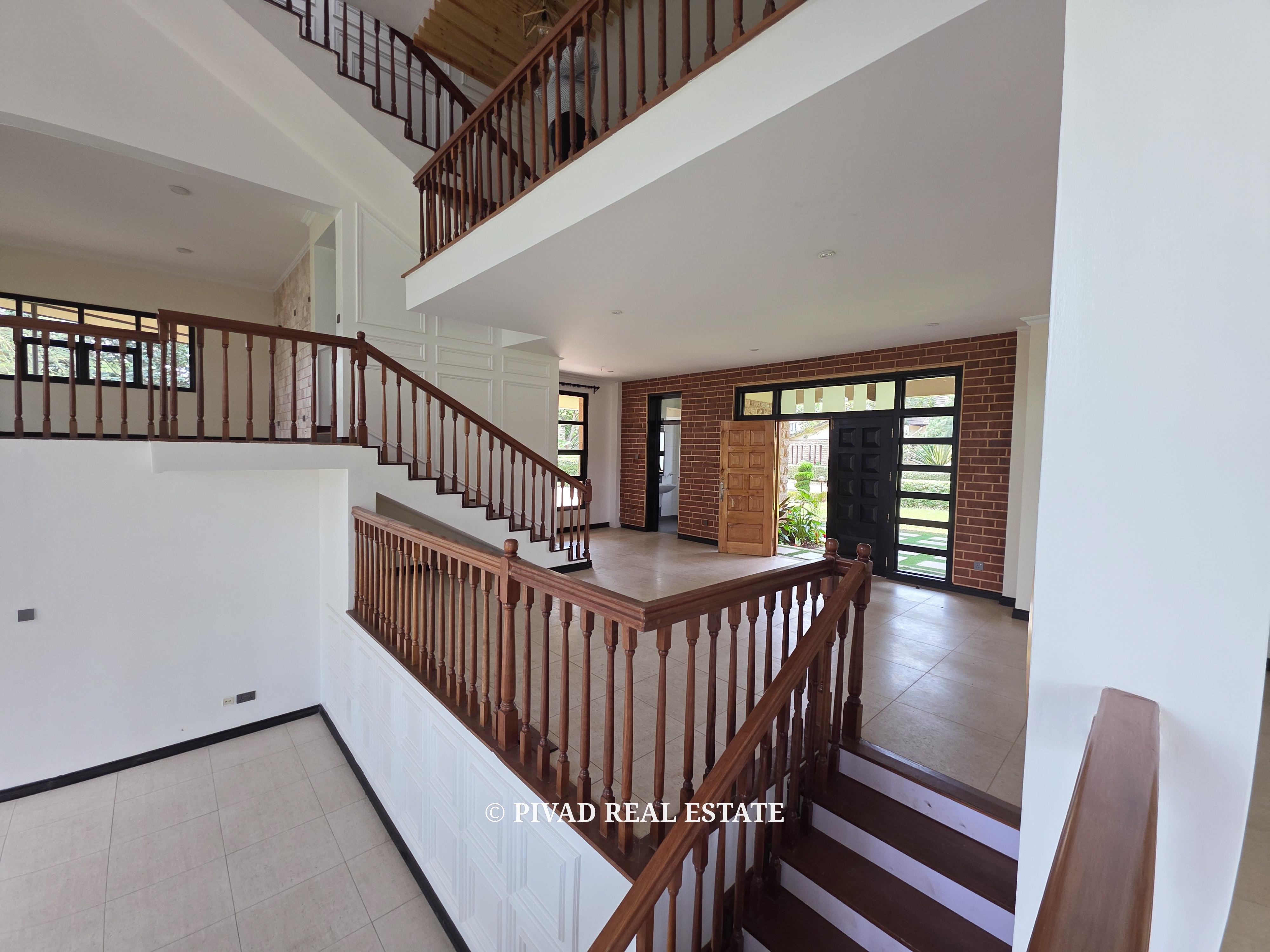 5 bedroom house Available for Sale in Karen