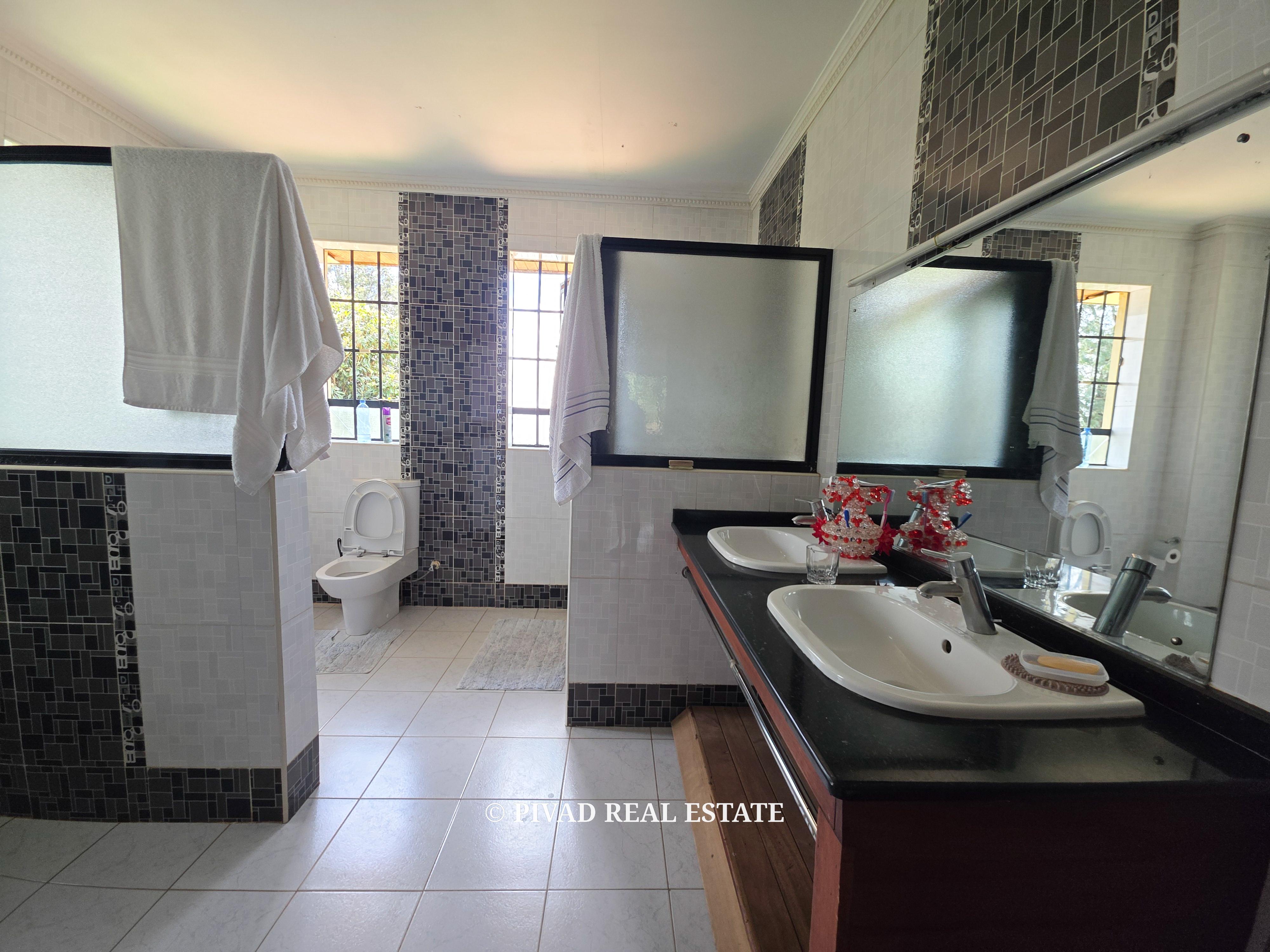 5 Bedroom House for Sale in Kitisuru Estate Off Kirawa Road | Half Acre Property
