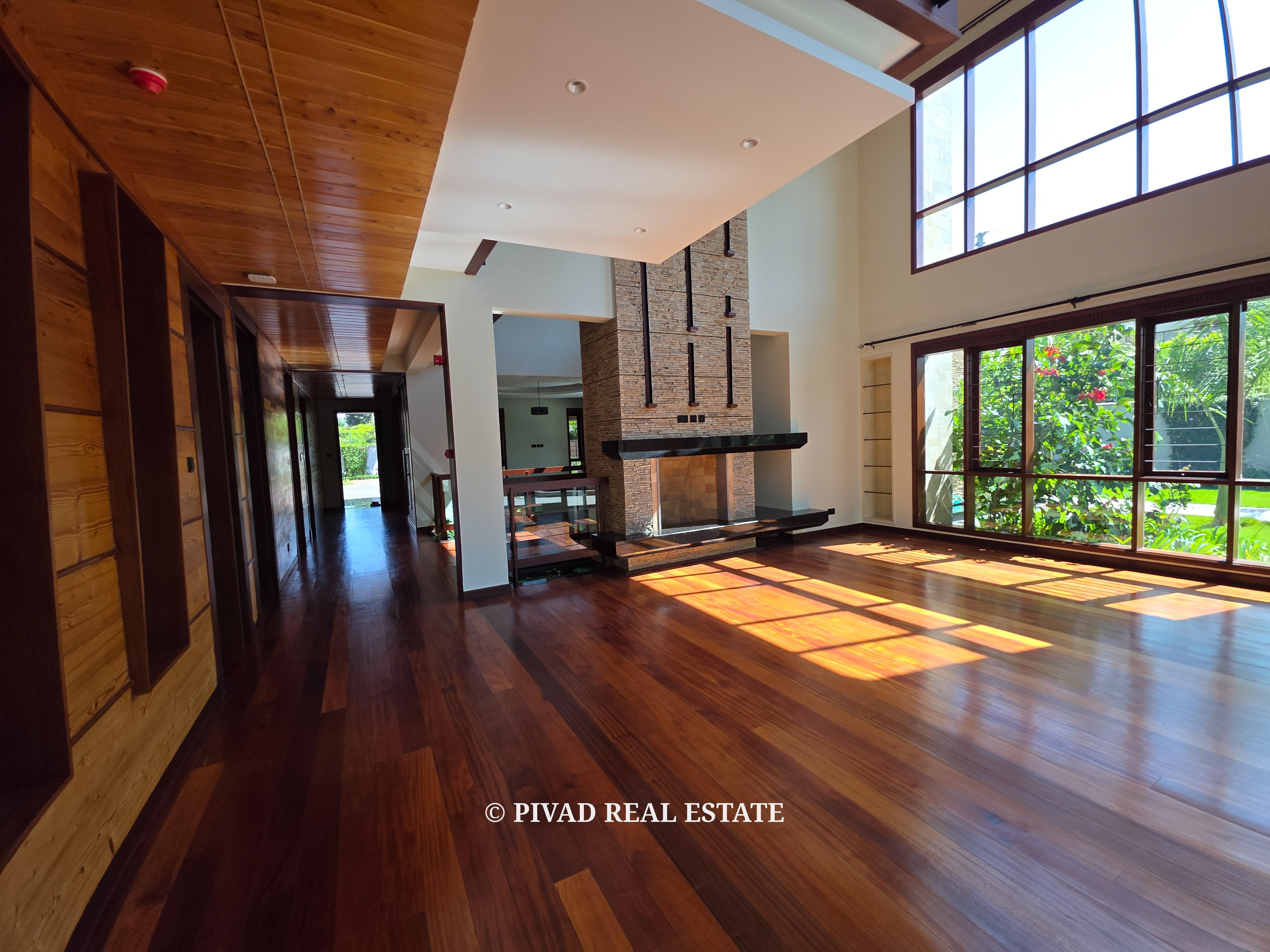 4 Bedroom House For Sale in Runda