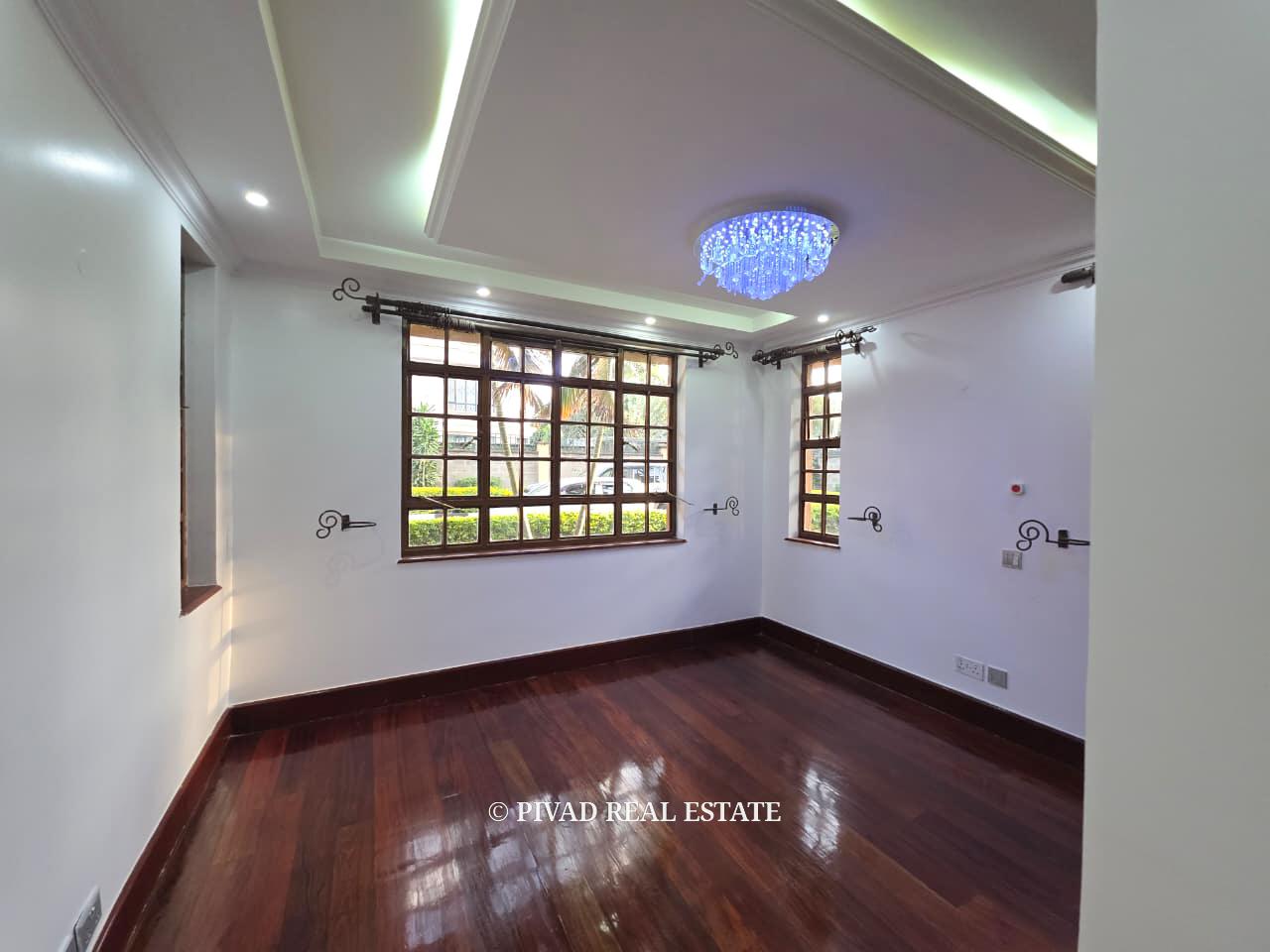 6 Bedroom House Available For Sale in Runda