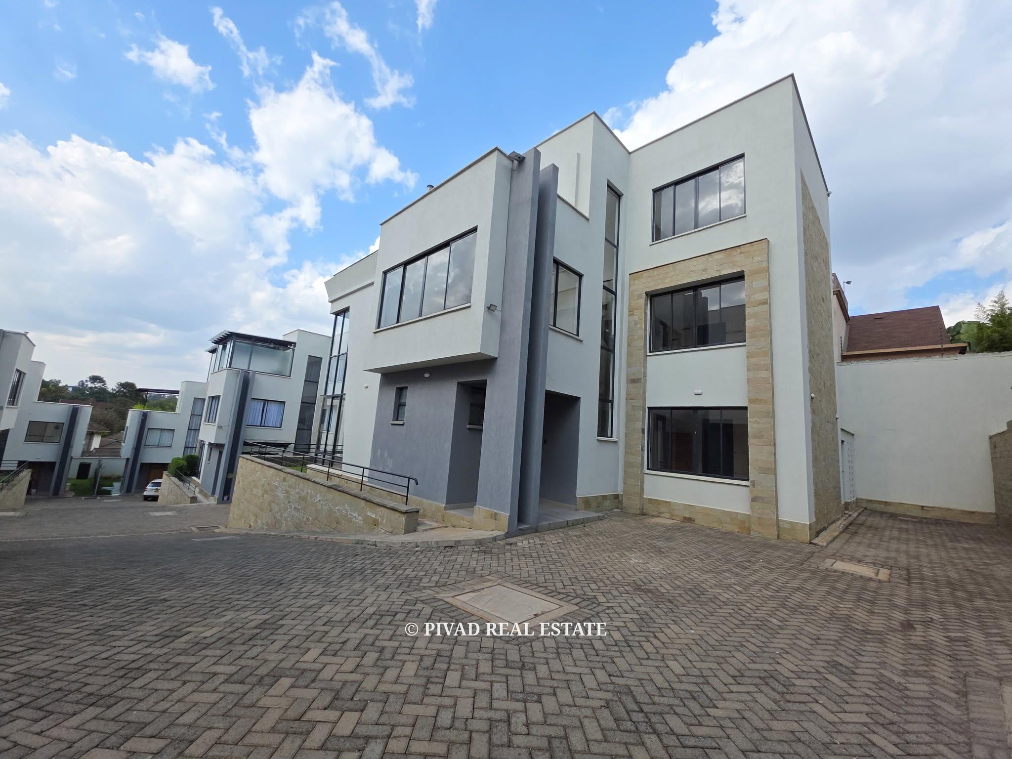 5 Bedroom Townhouse For Sale in Lavington