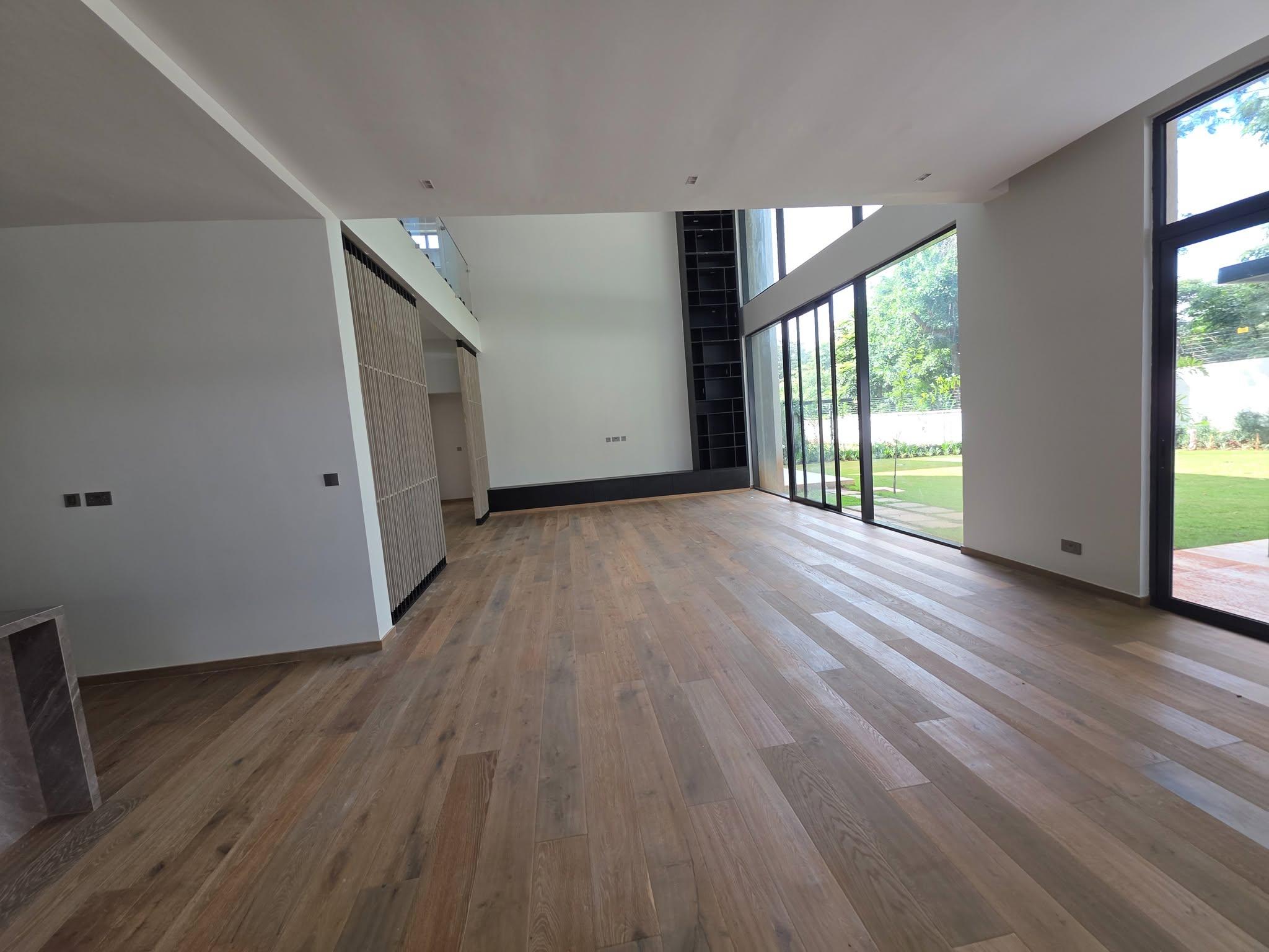 Newly built and modern 5 bedroom House available for Rent in Runda