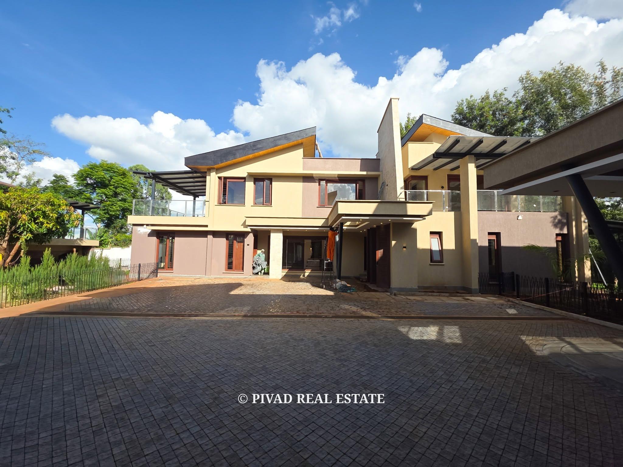 4 Bedroom House Available For Sale in Runda