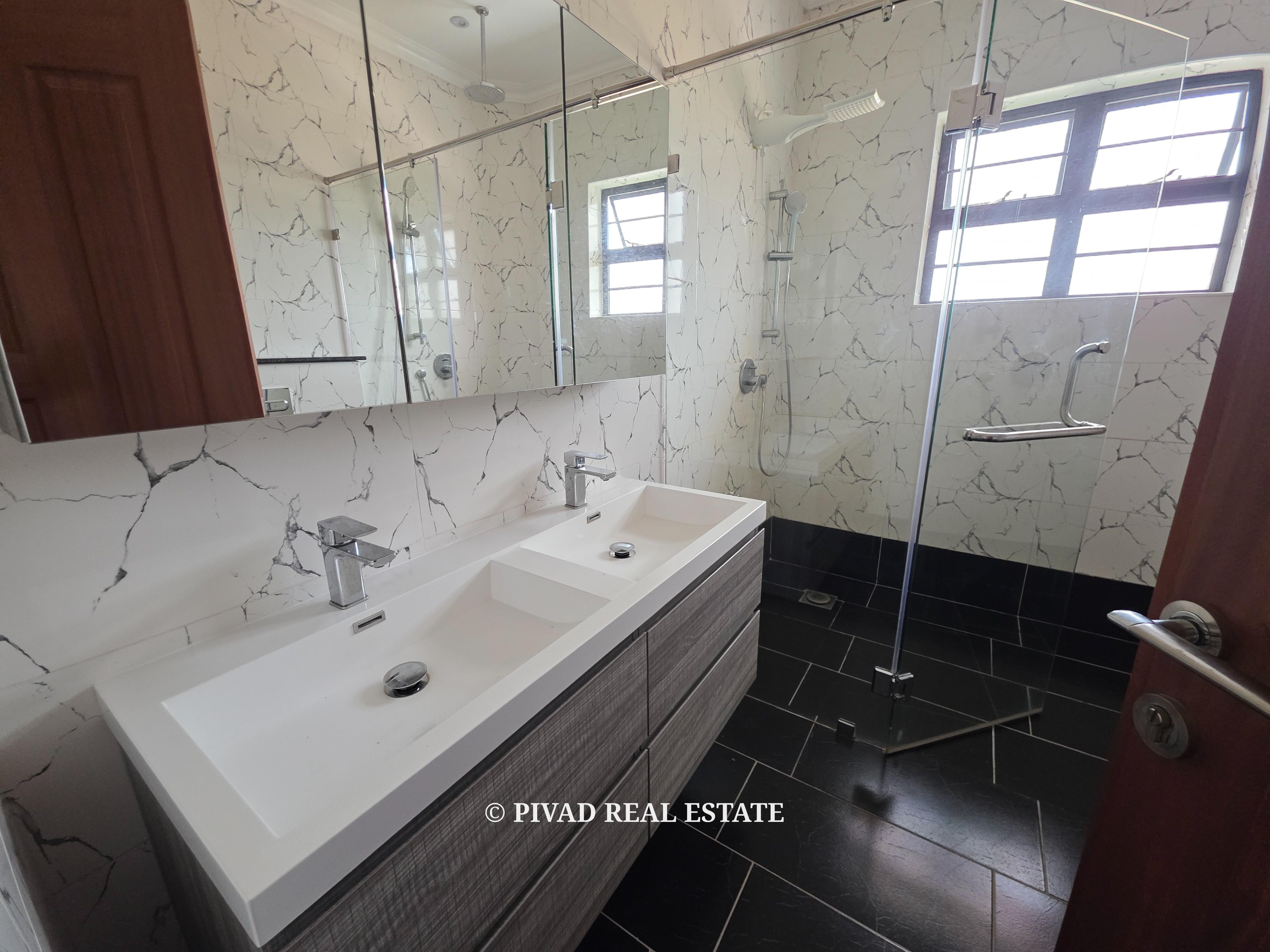 5 Bedroom House For Rent at Runda Paradise