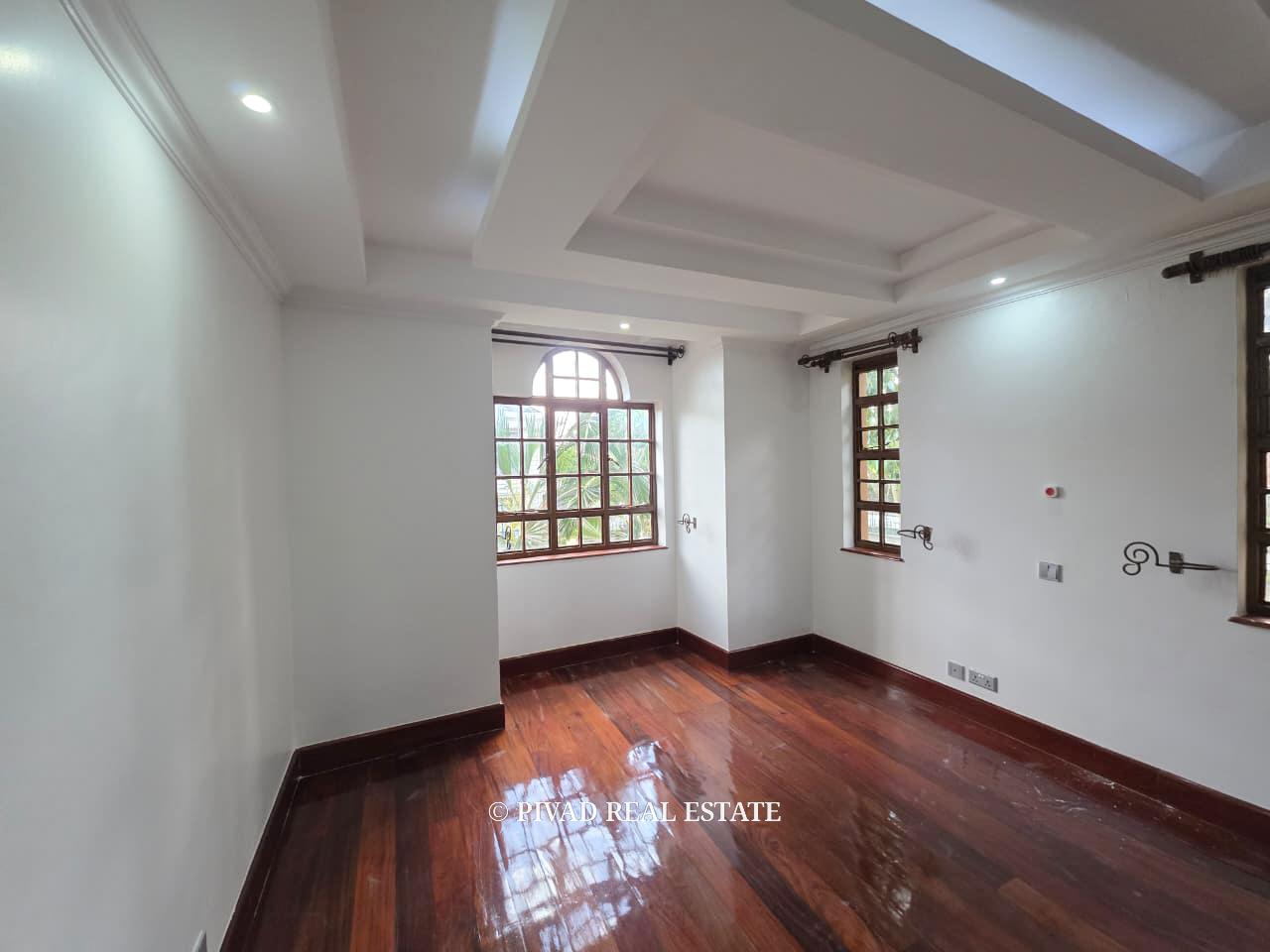 5 Bedroom House Available For Sale in Runda Eliud Mathu