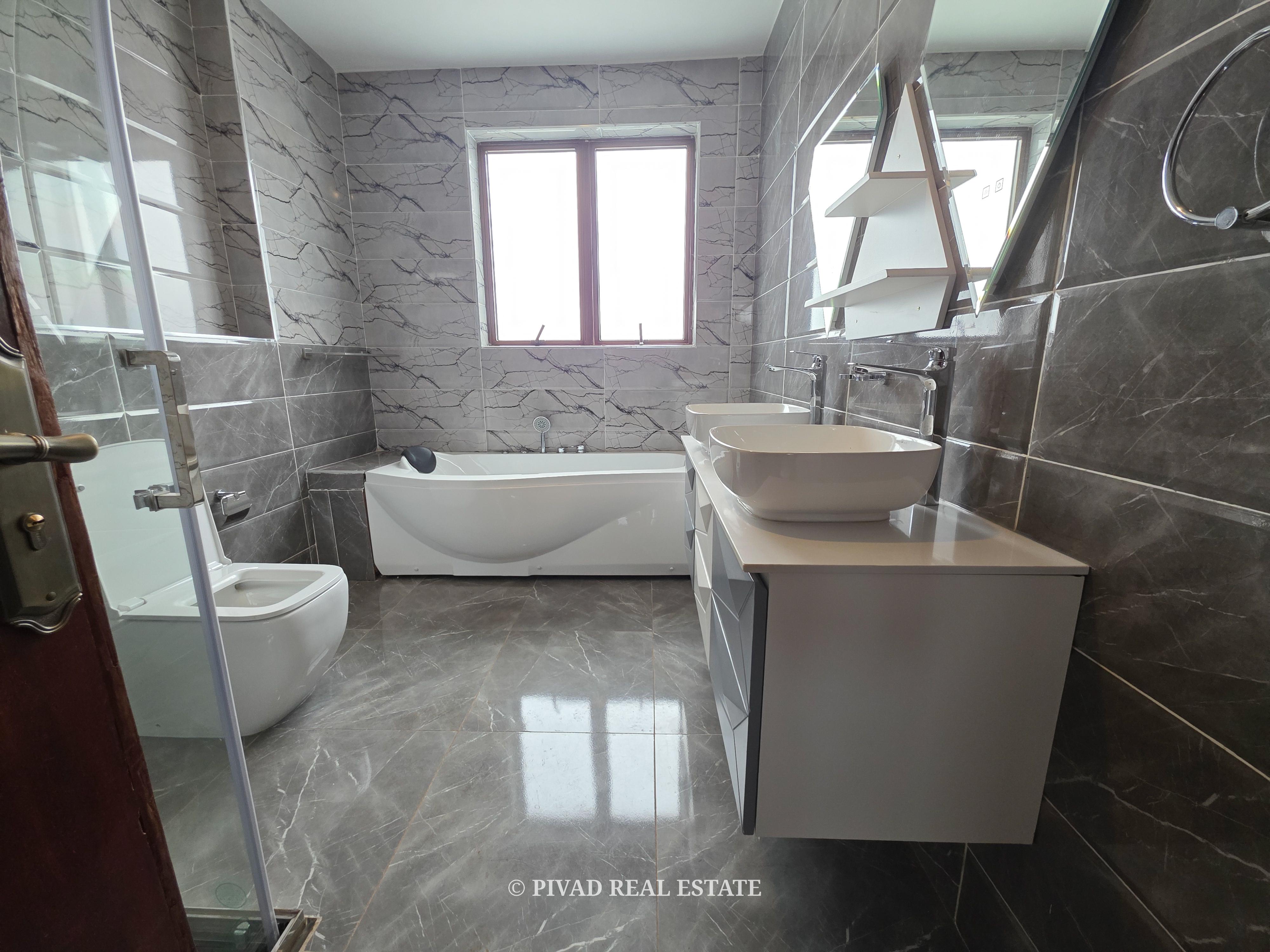 4 Bedroom House Available For Rent in Runda.