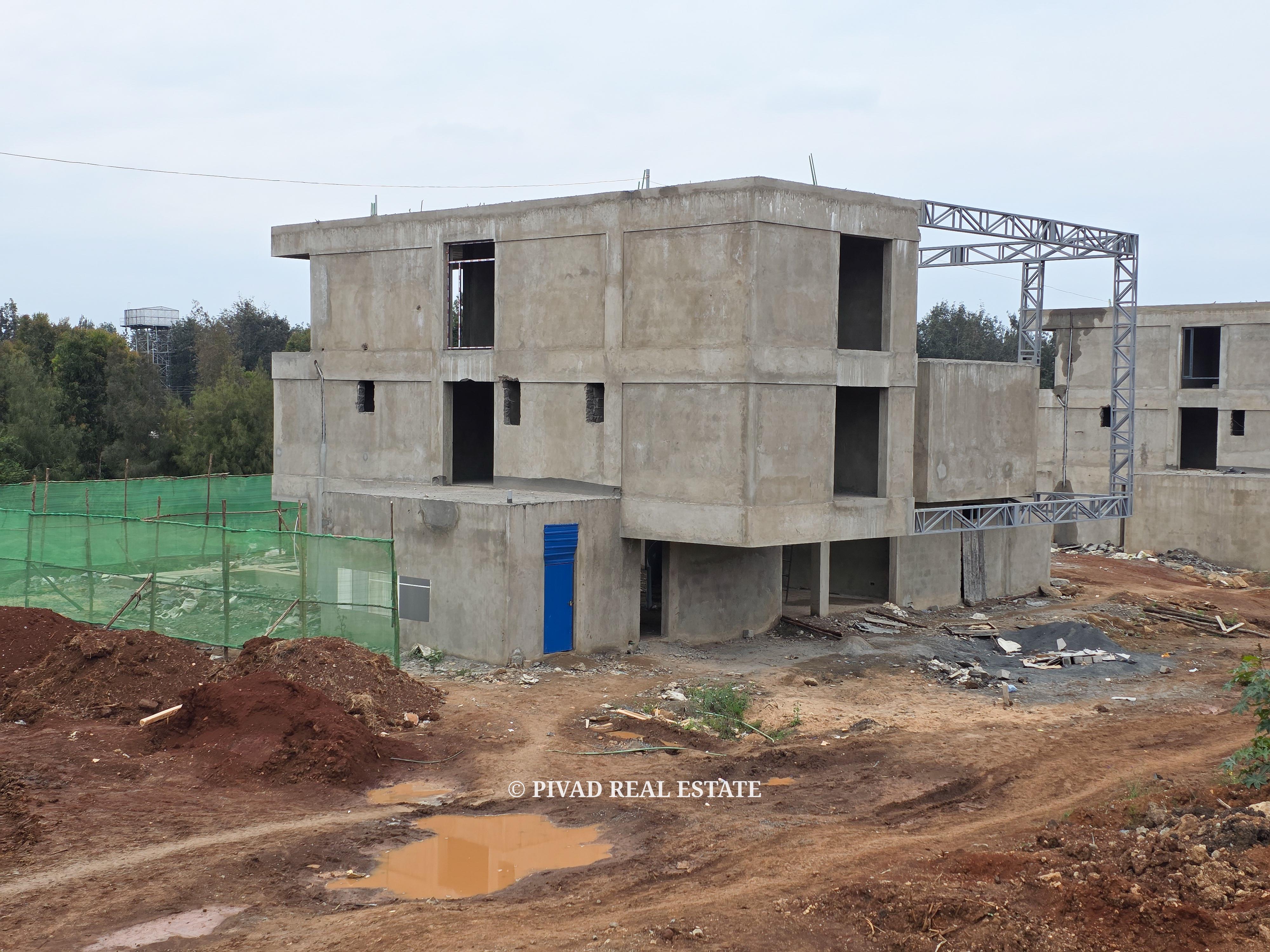 Luxurious 5 Bedroom, All En-suite Plus Dsq villas For sale - Karen