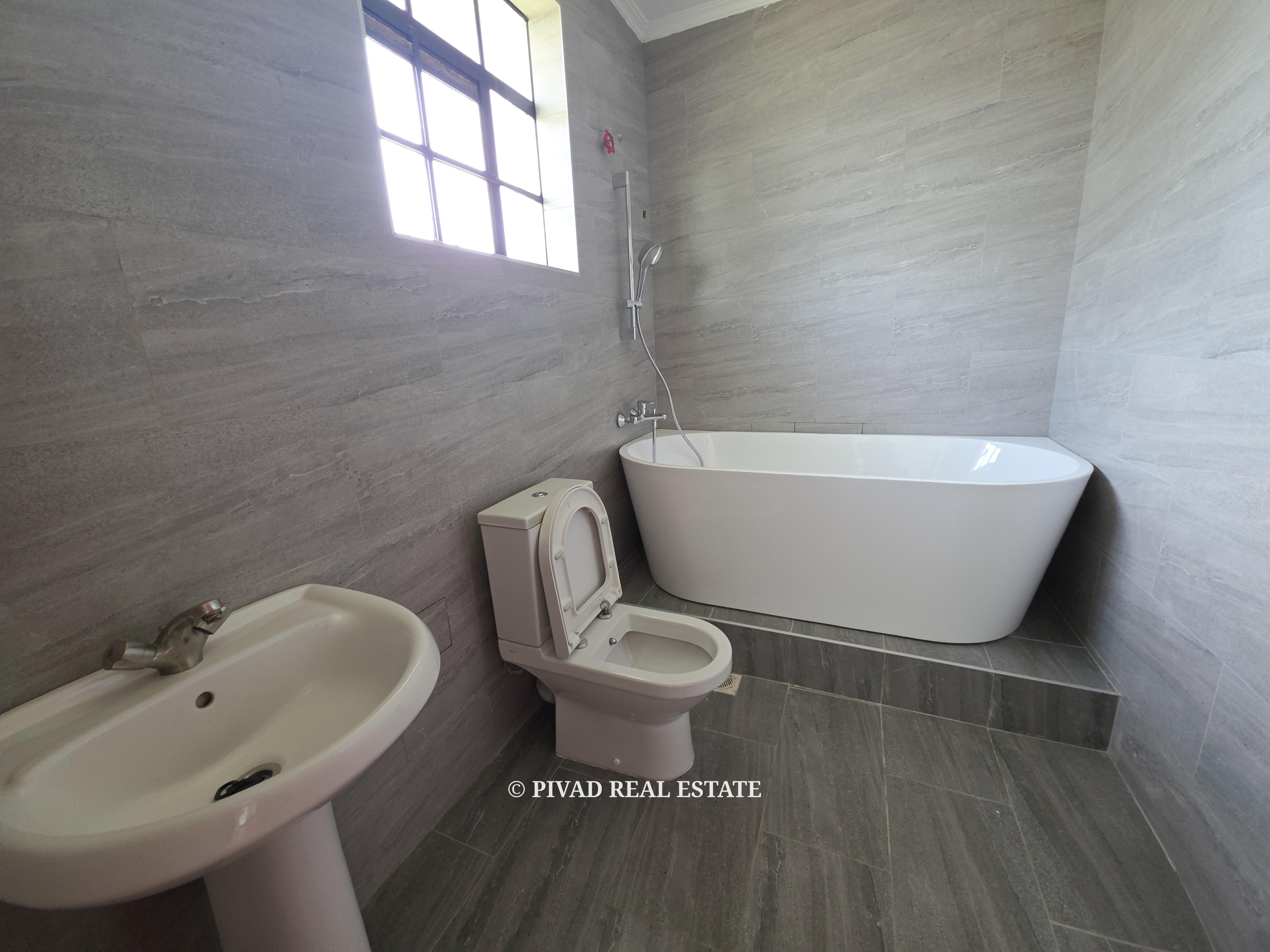 5 Bedroom House available for Rent in Garden Estate