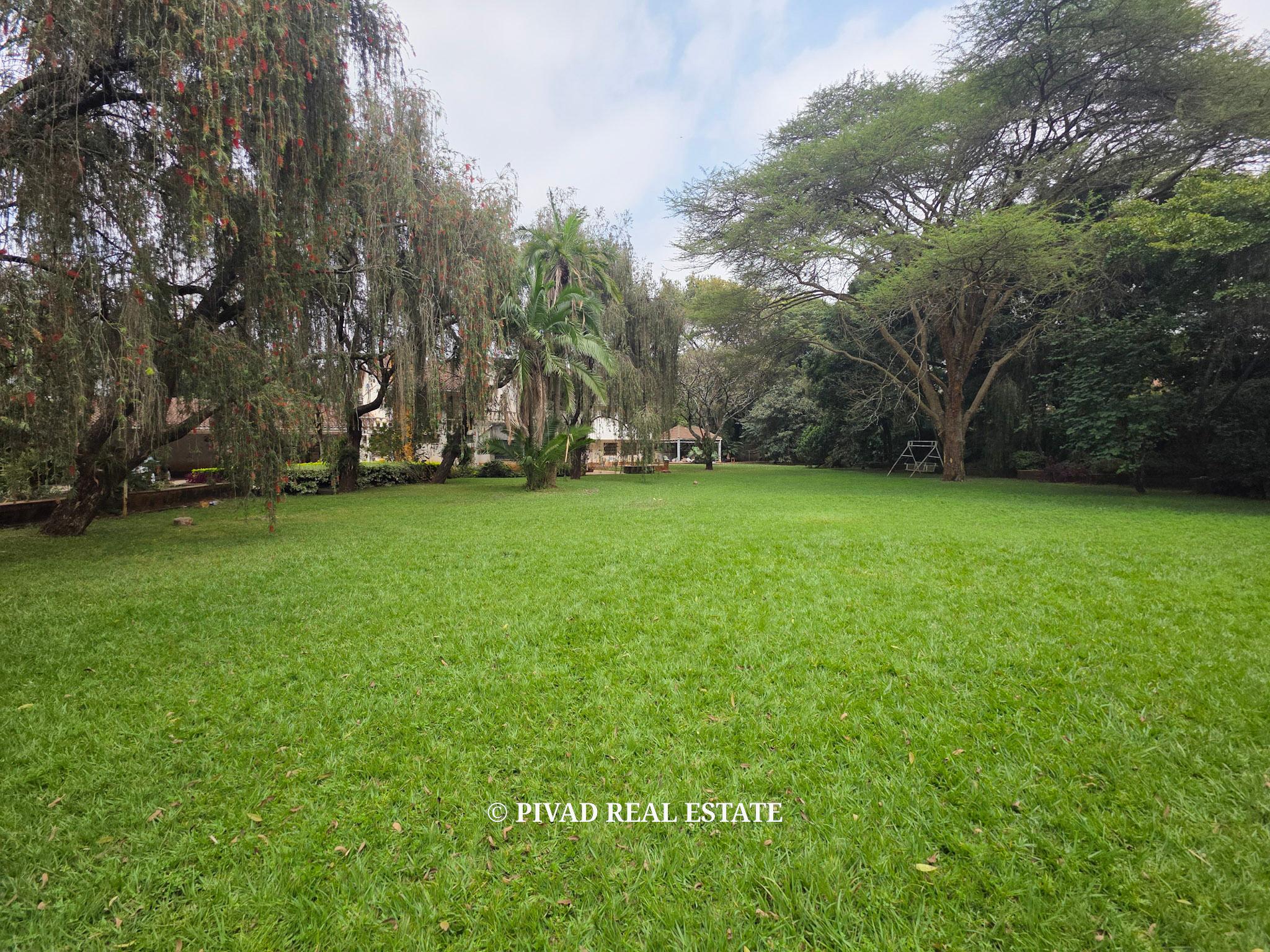 0.75 Acre land for Sale in Riverside Drive