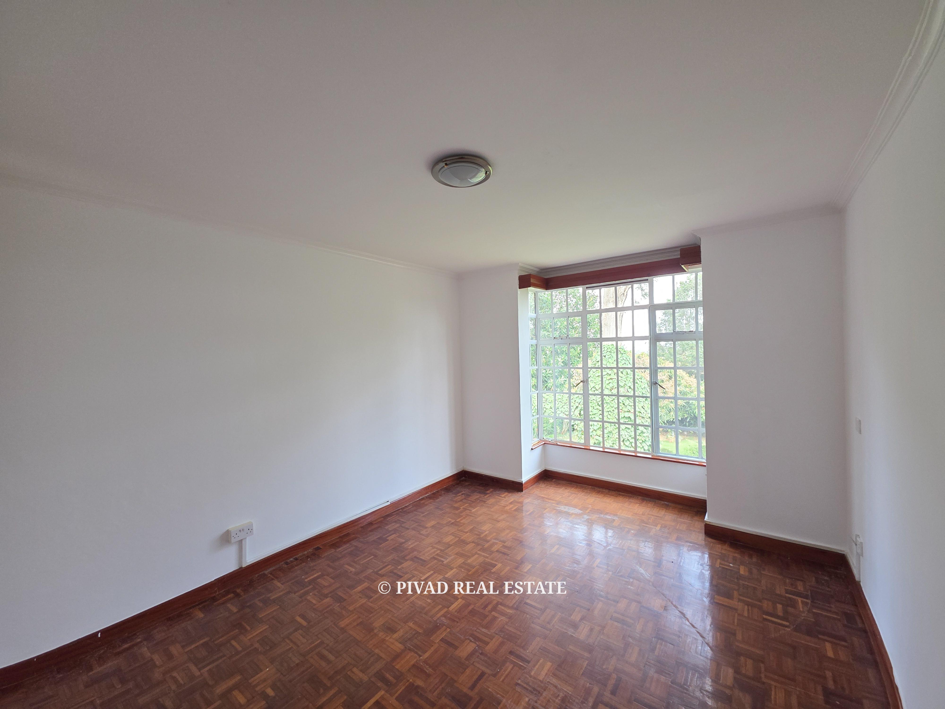 4 bedroom townhouse available for Sale in Rosslyn estate