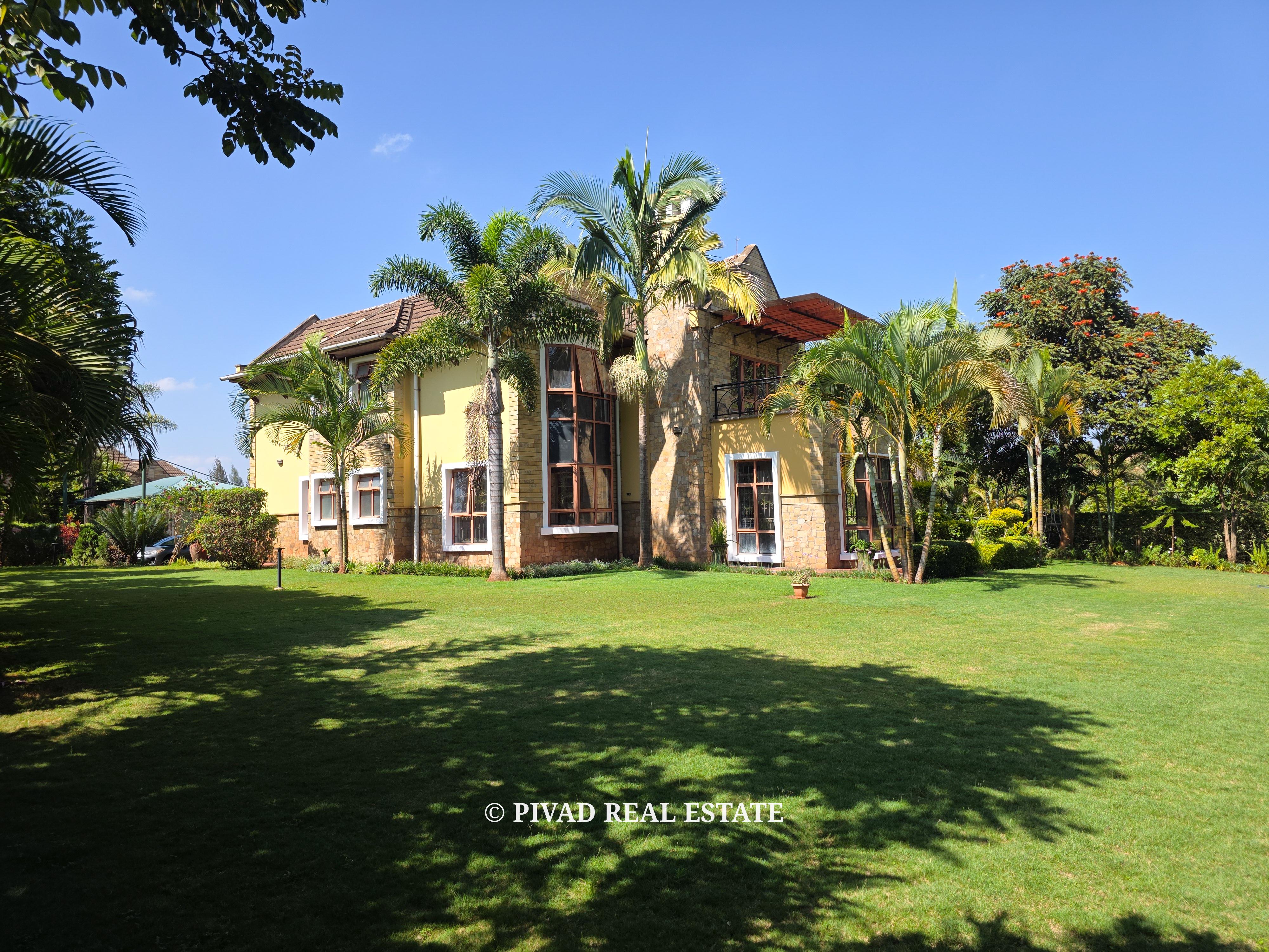 5 Bedroom House with Dsq For 2 Available For Rent - Runda