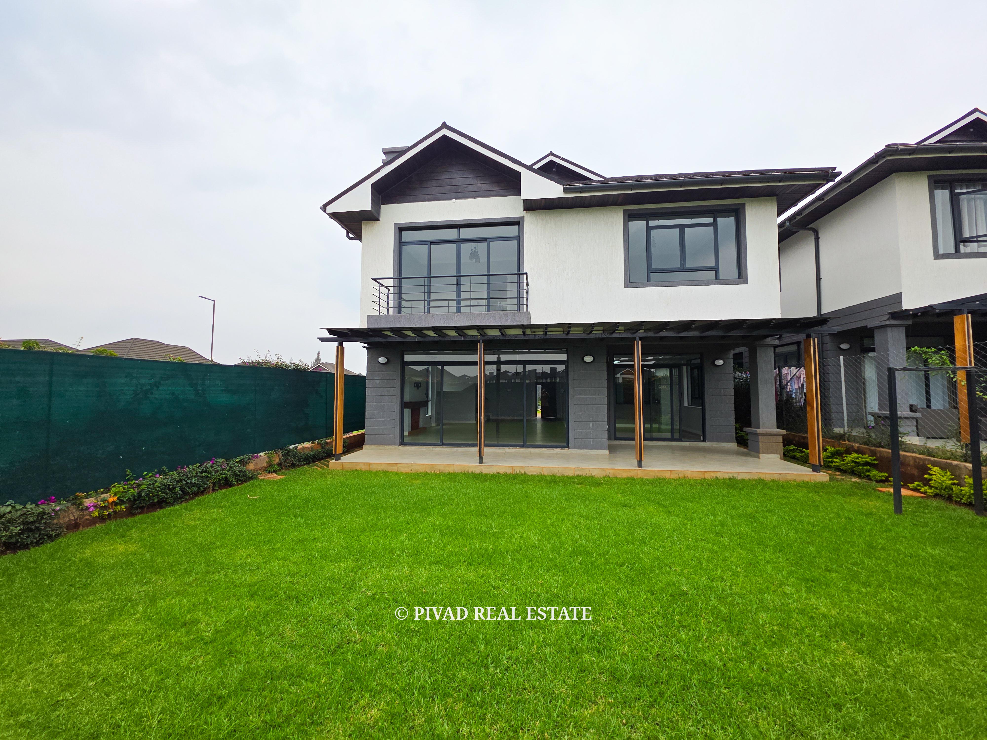 3 Bedroom Townhouse Available For Rent in Five Star Paradise estate