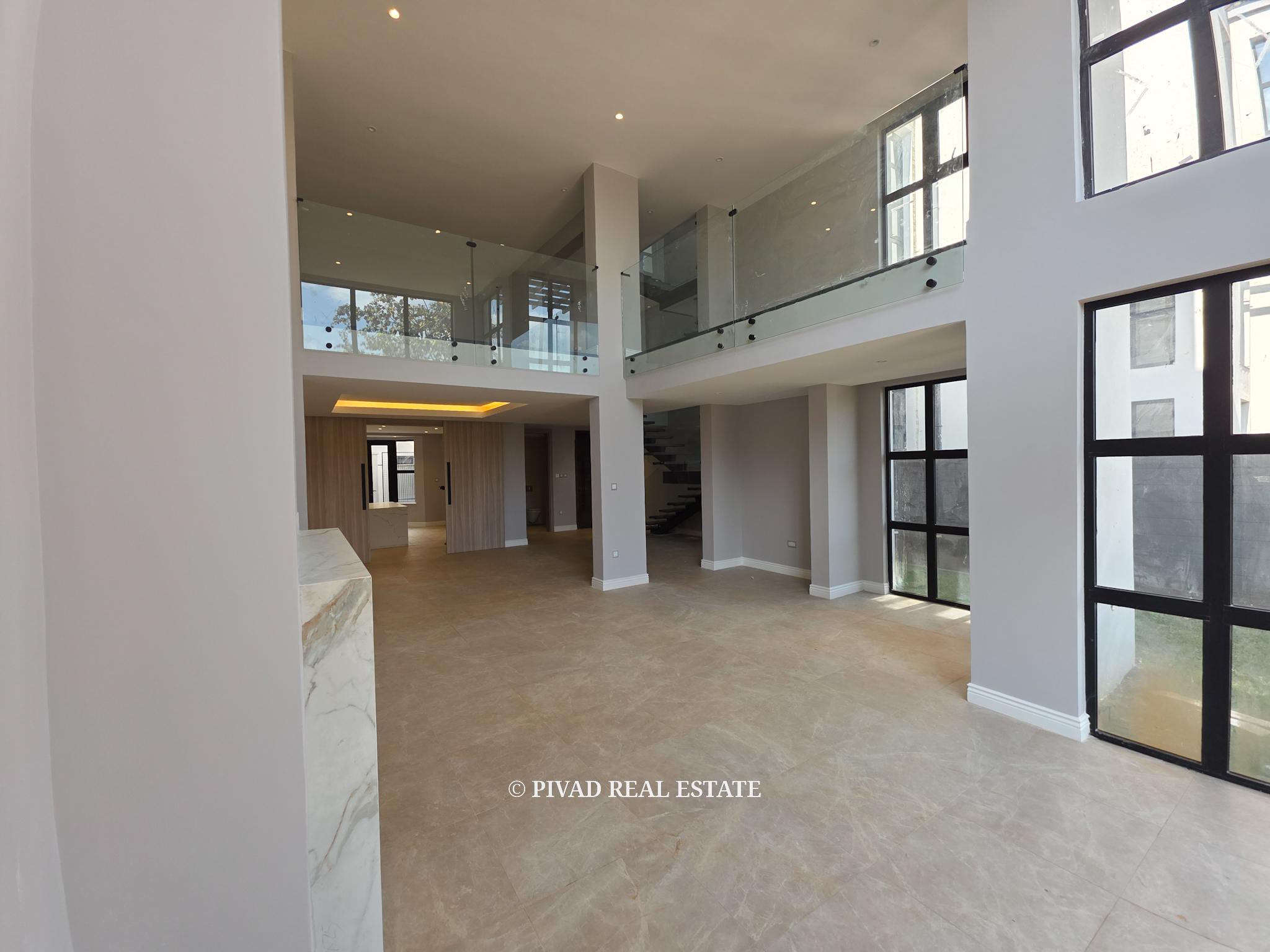 4 Bedroom Townhouse Available For Sale in Palm Valley