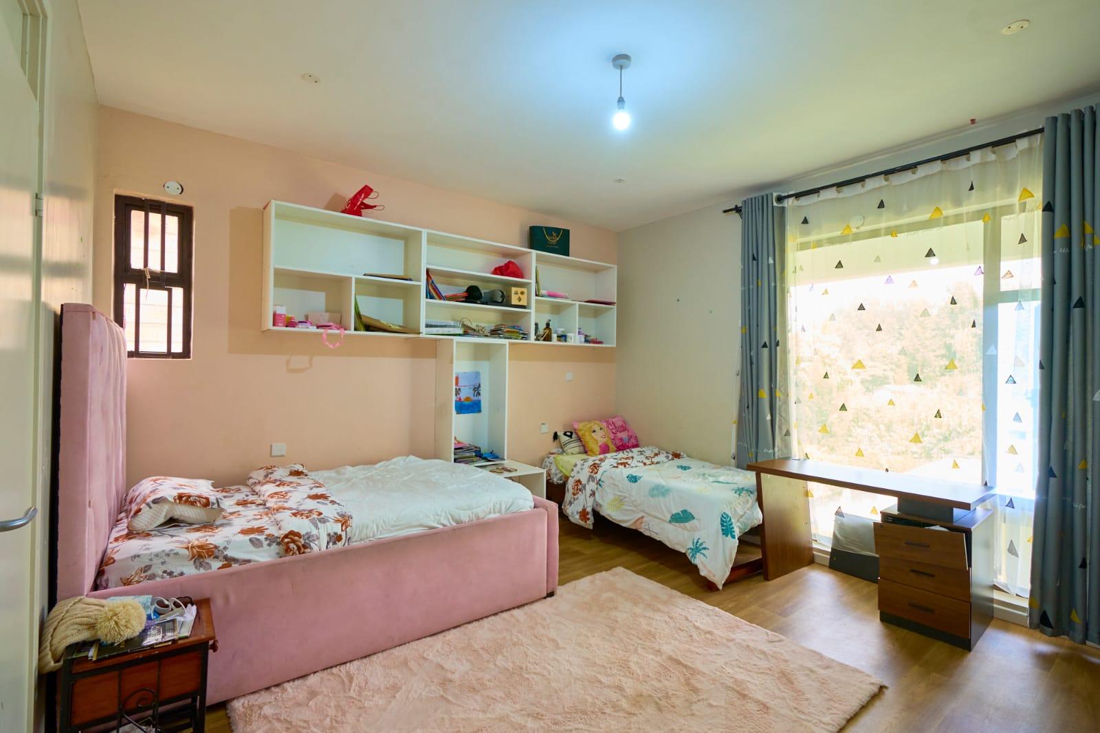 4 Bedroom House, All En-suite with a 1 Bedroom Guest Wing Available For Sale - Off Kiambu Rd