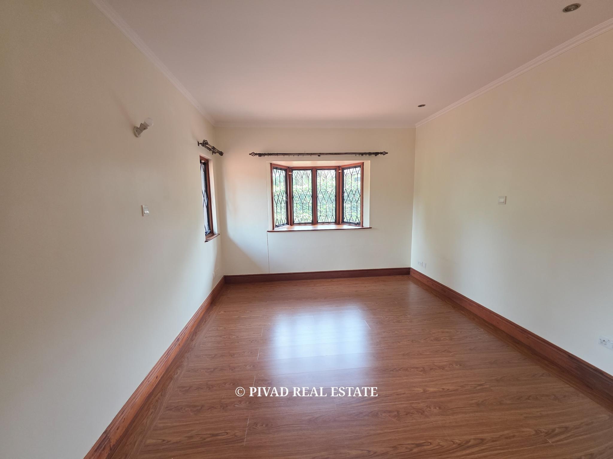 5 Bedroom House with Dsq for 2 Available For Rent in Gigiri