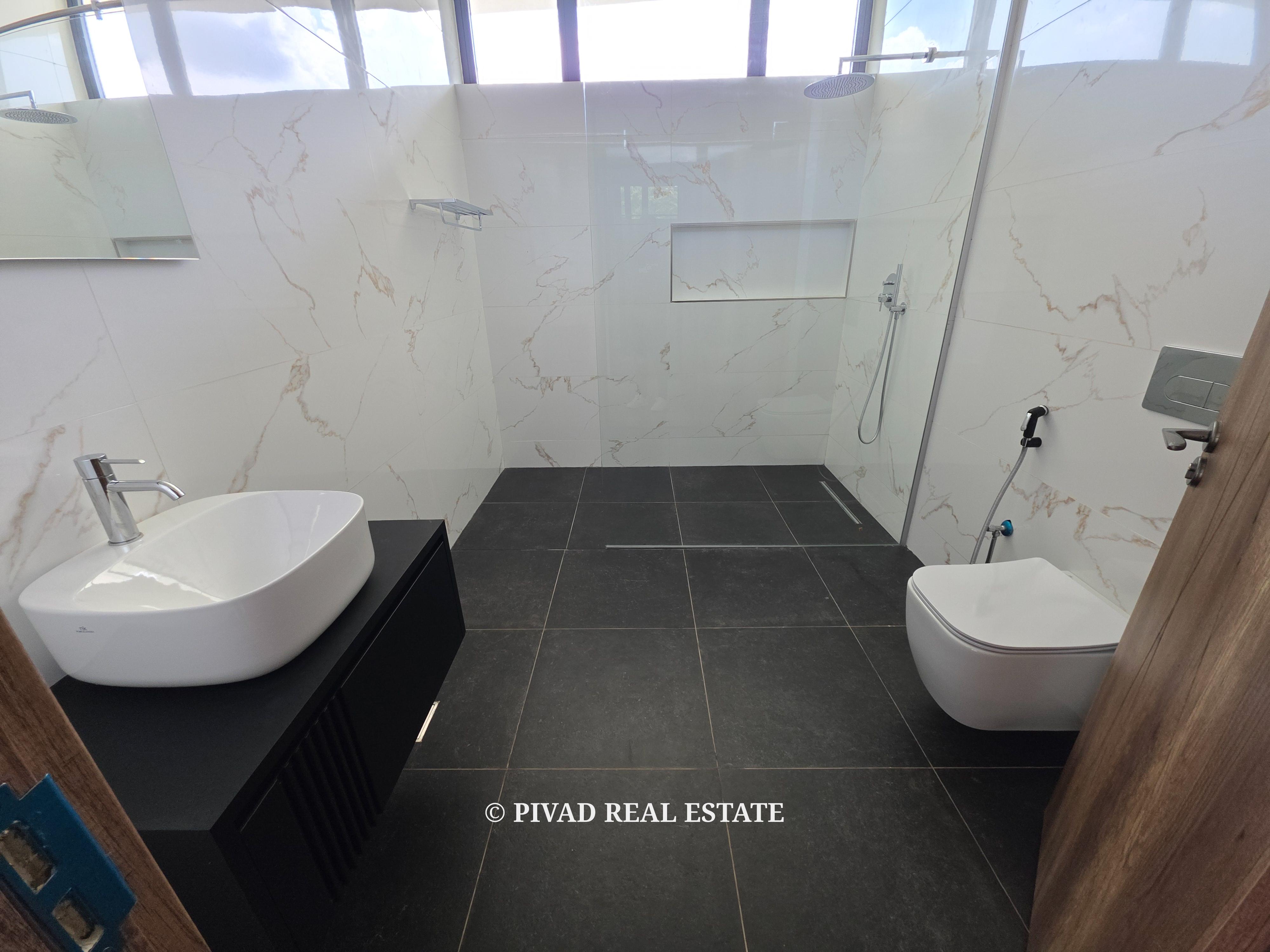 Modern Newly Built 5 Bedroom House for Sale in Nyari