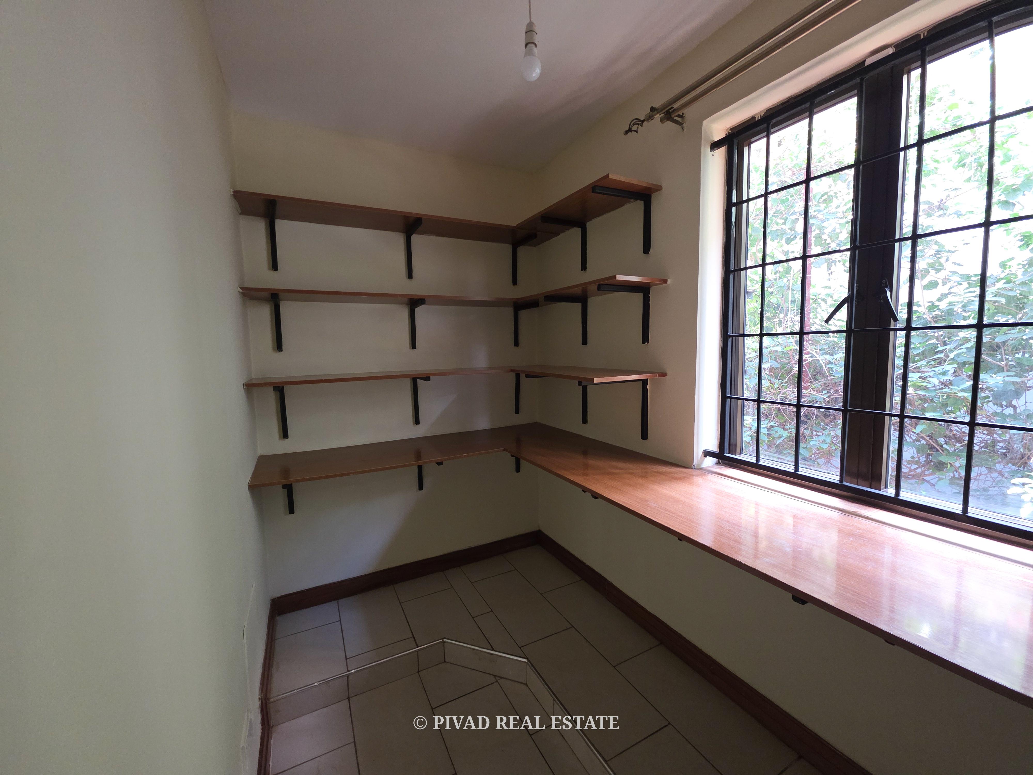 5 Bedroom House in a gated community available for rent