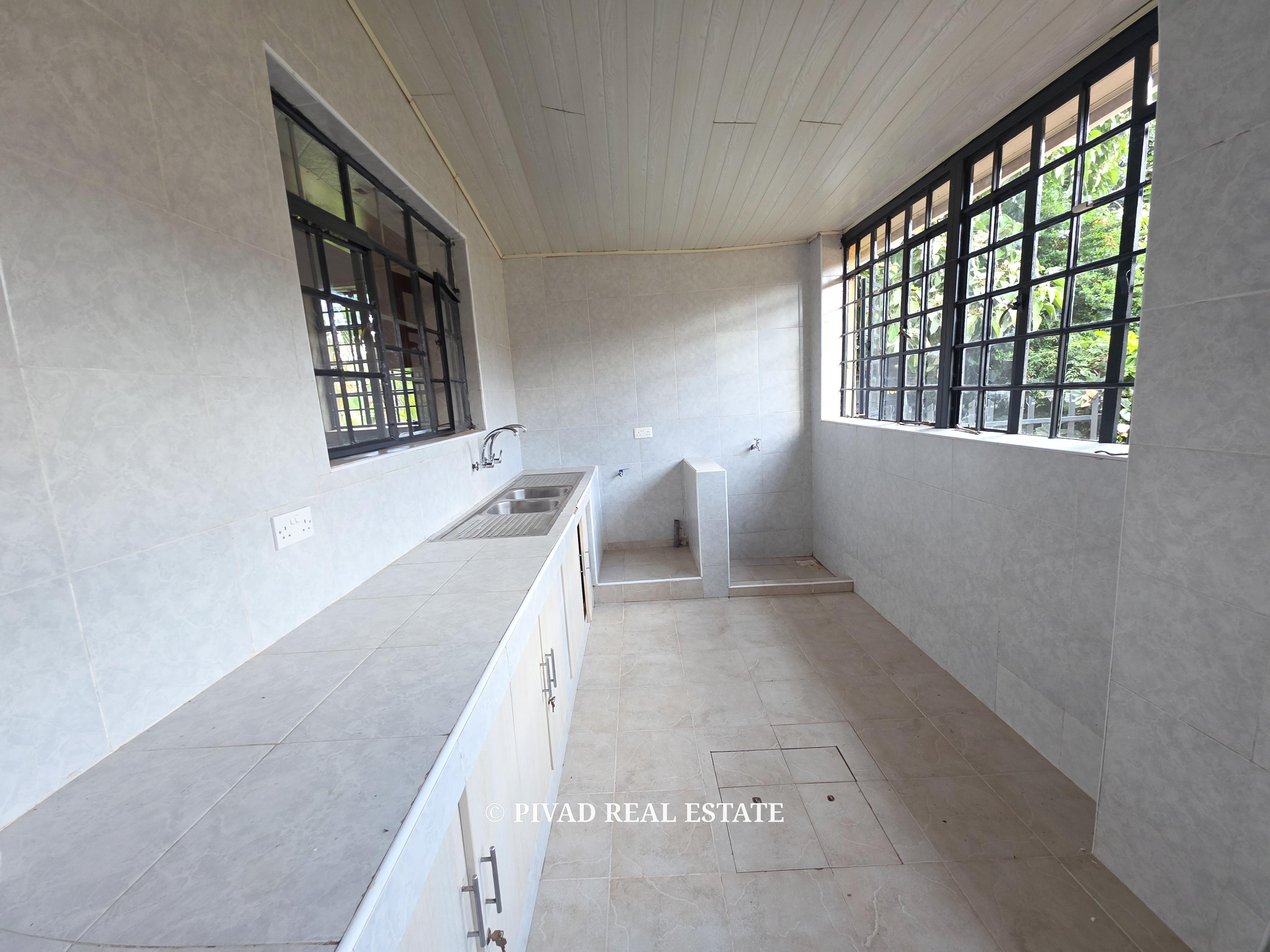 5 bedroom house available for Rent in Kitisuru