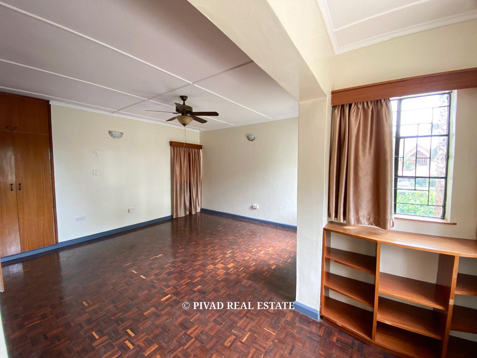 5 Bedroom House For Rent in Runda