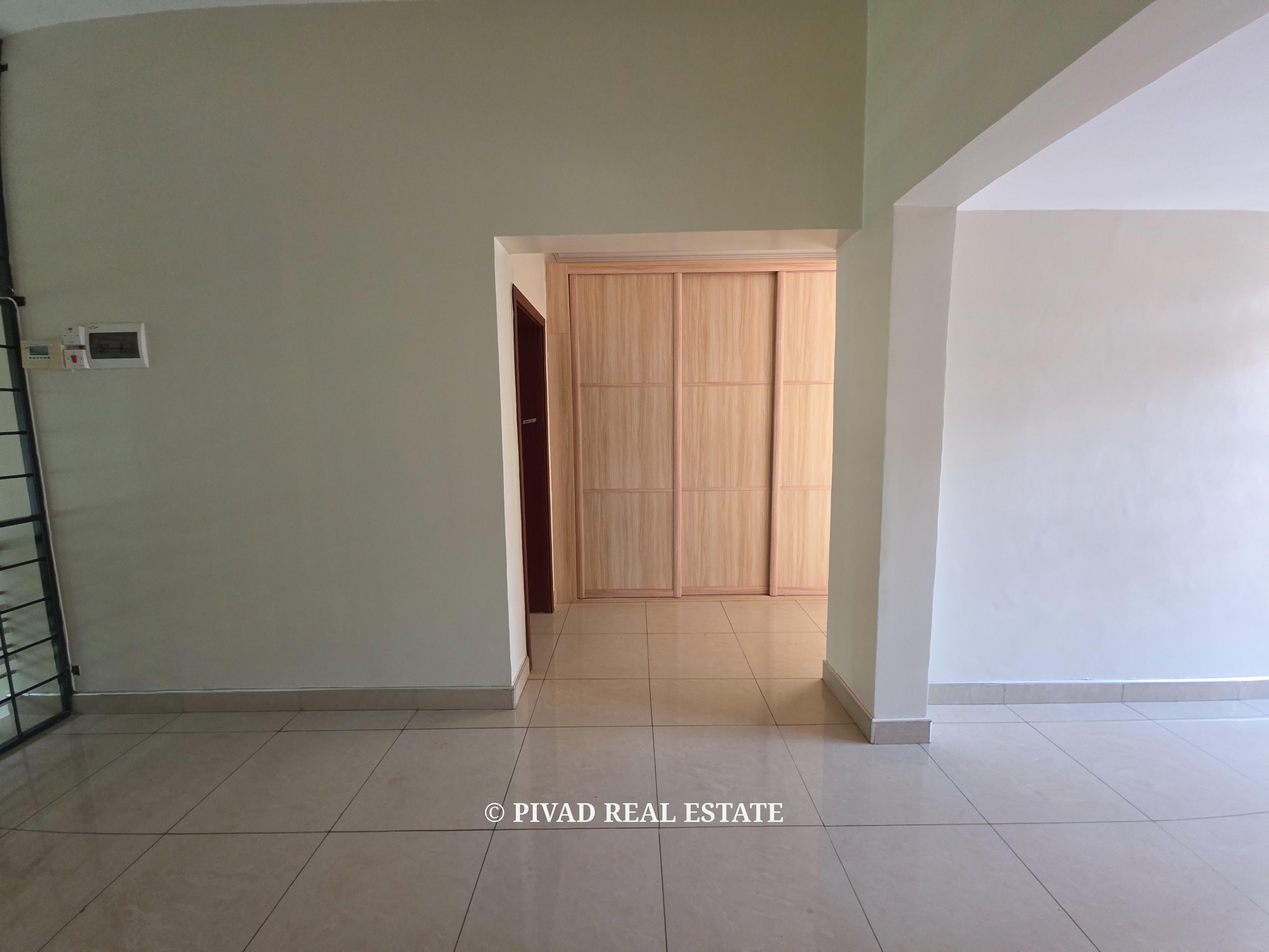 4 Bedroom House Available For Sale in New Runda