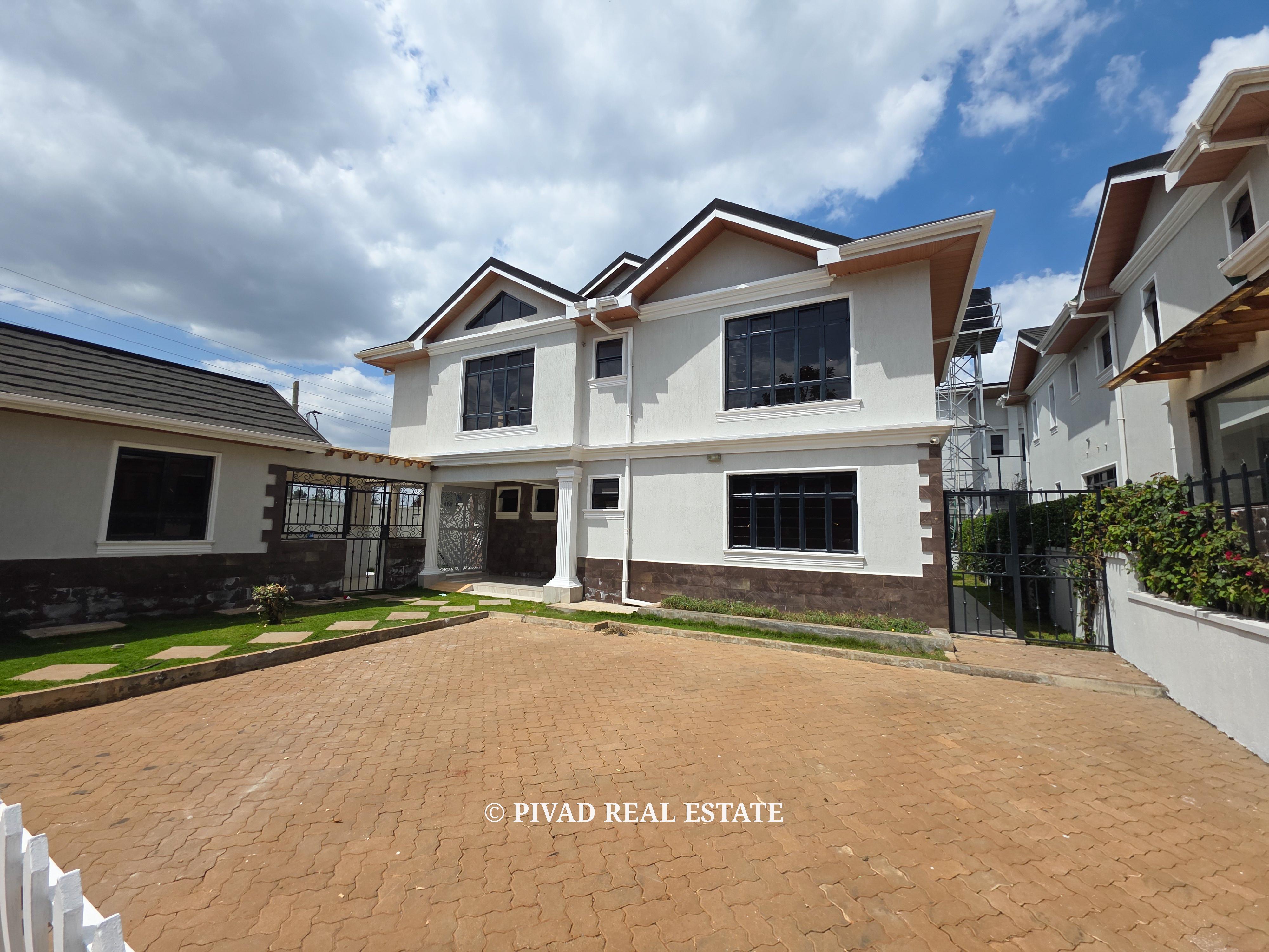 5 Bedroom Hose For Rent at Runda Paradise