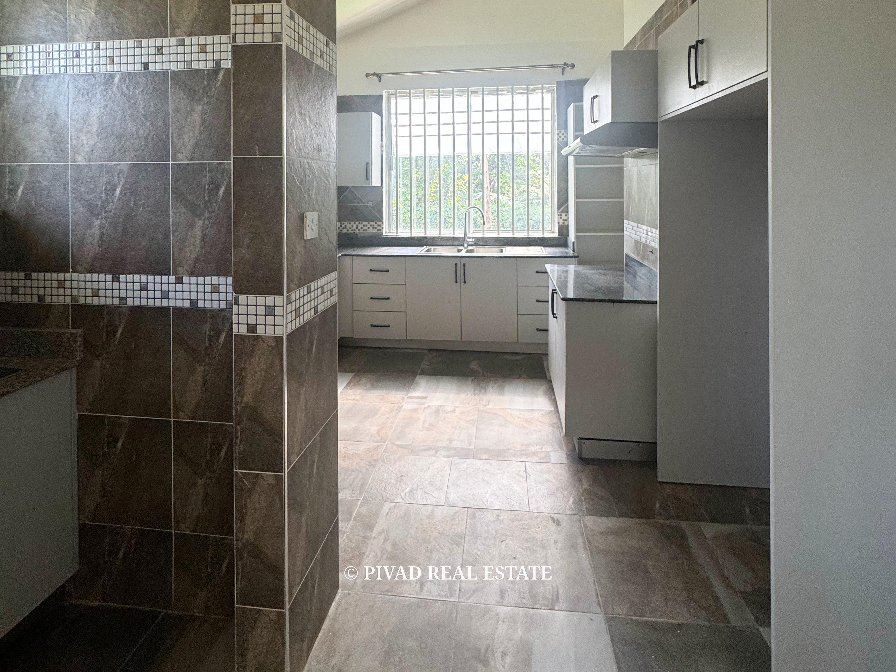 5 Bedroom House Available For Rent in Nyari Estate