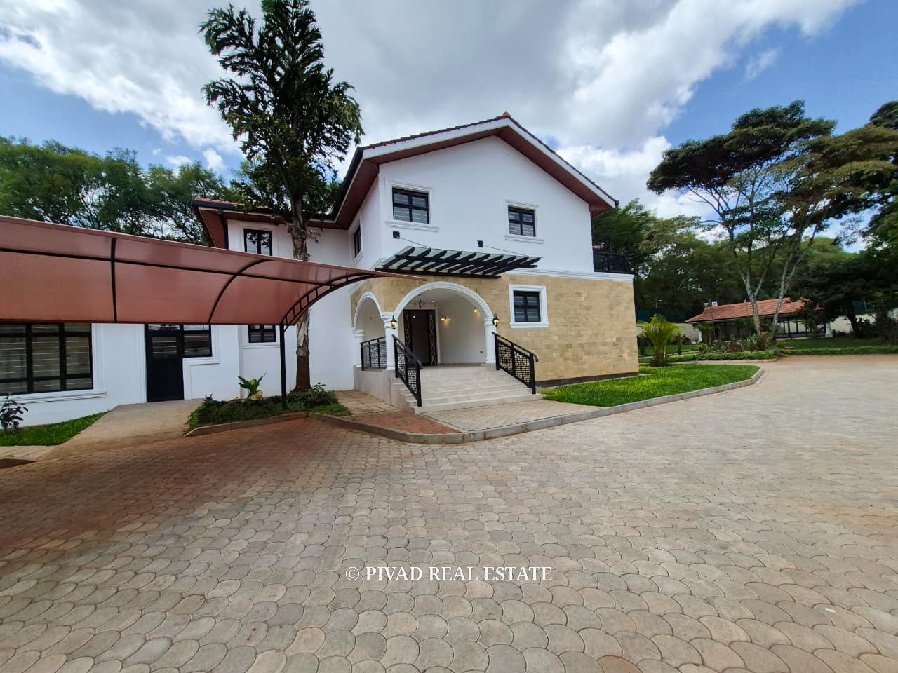 6 Bedroom House Available For Sale in Runda