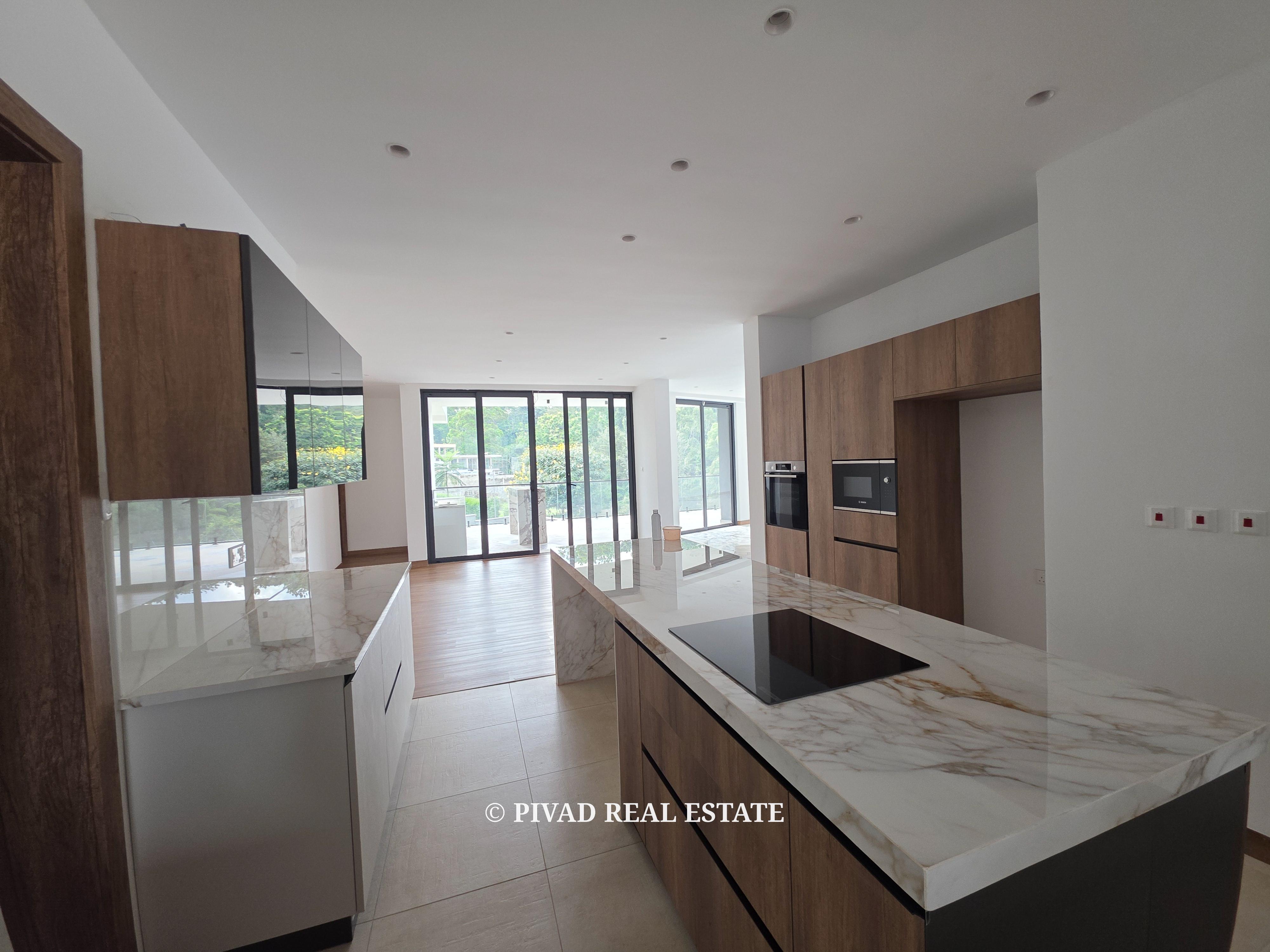 Newly built and Modern 5 Bedroom House for Sale in Nyari Estate