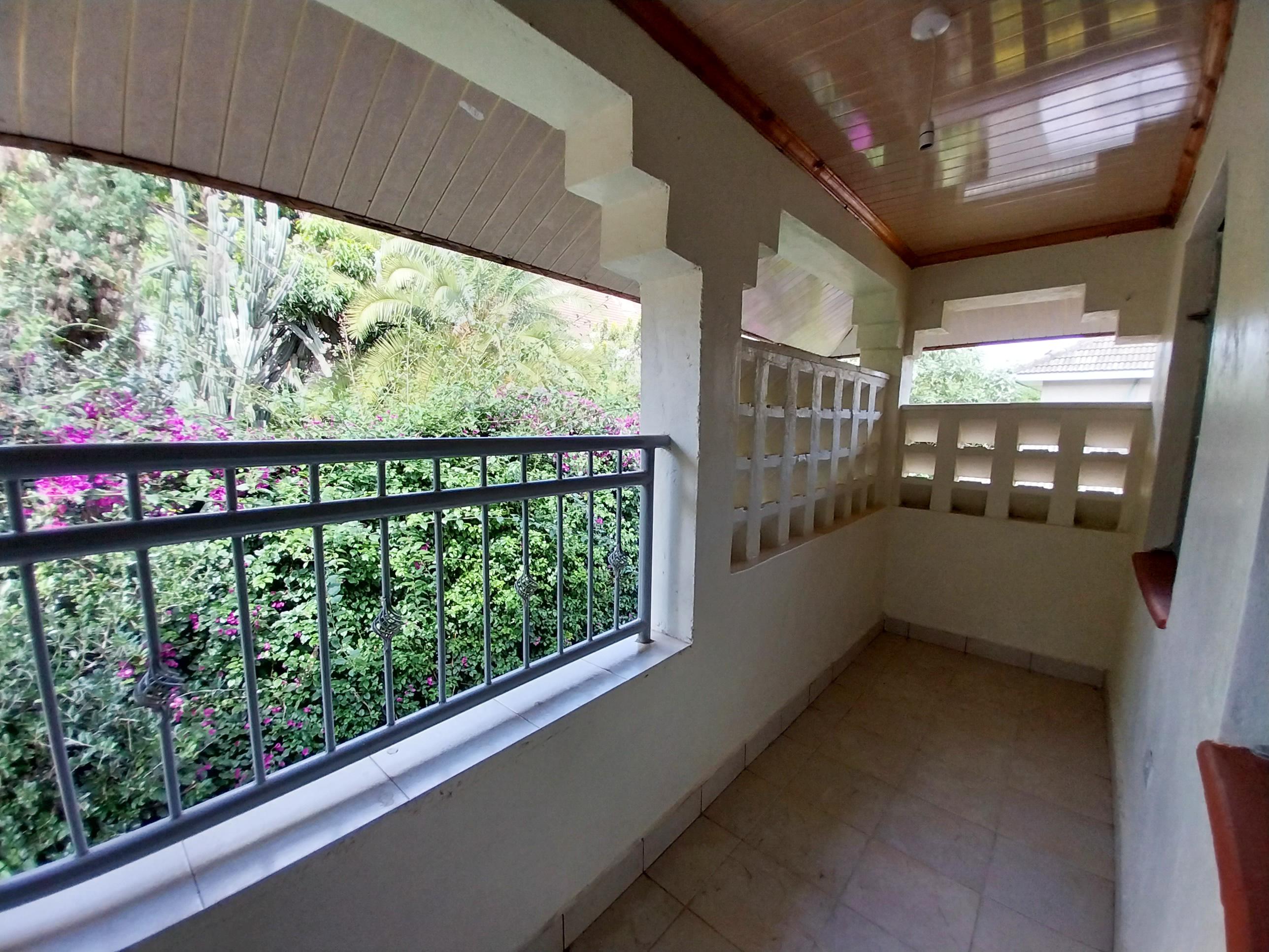 4 Bedroom House, All En-suite with a Dsq For 2 Available For Rent - Off Kiambu Road