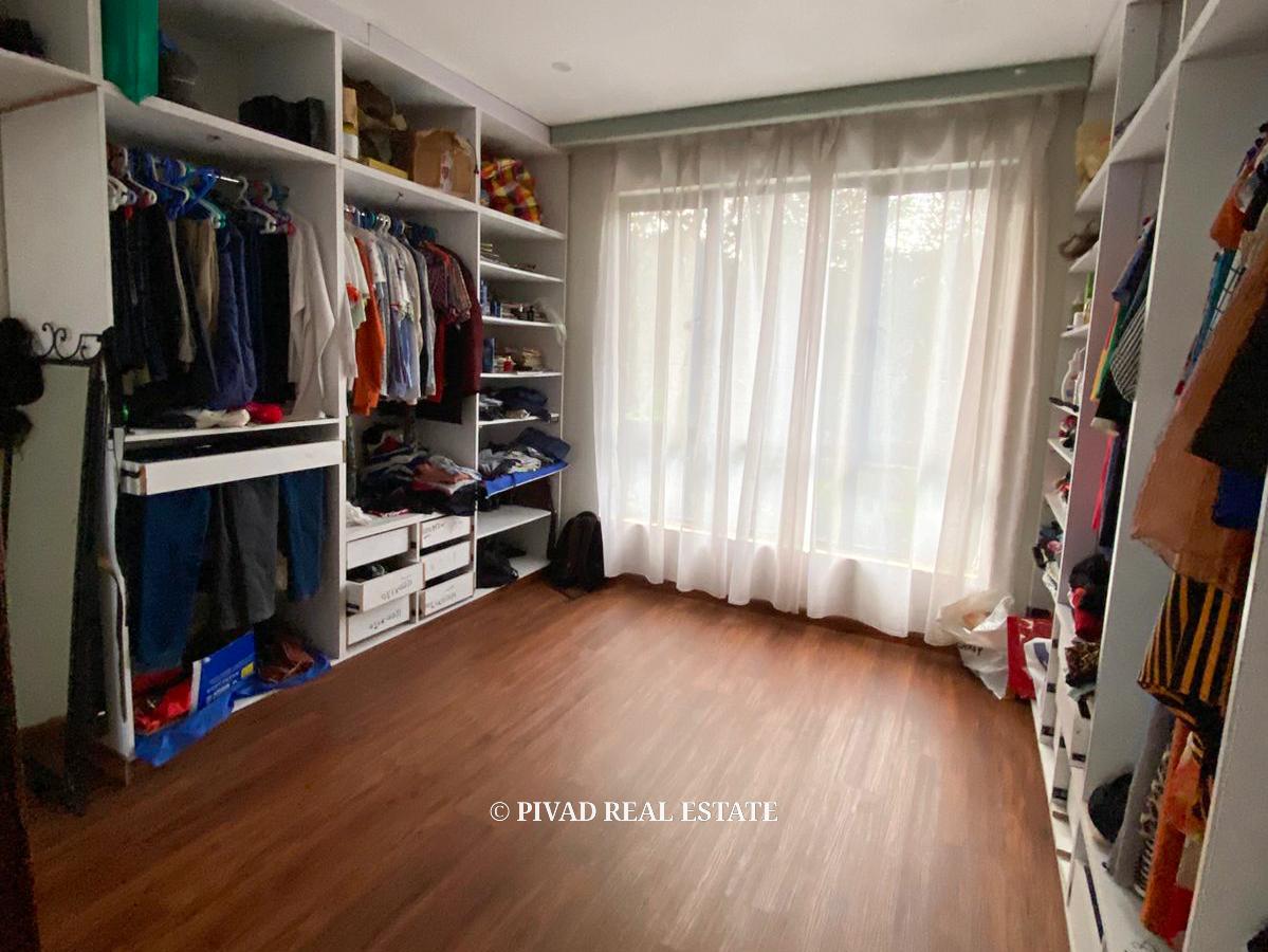 5 Bedroom House Available For Sale - Runda, Evergreen