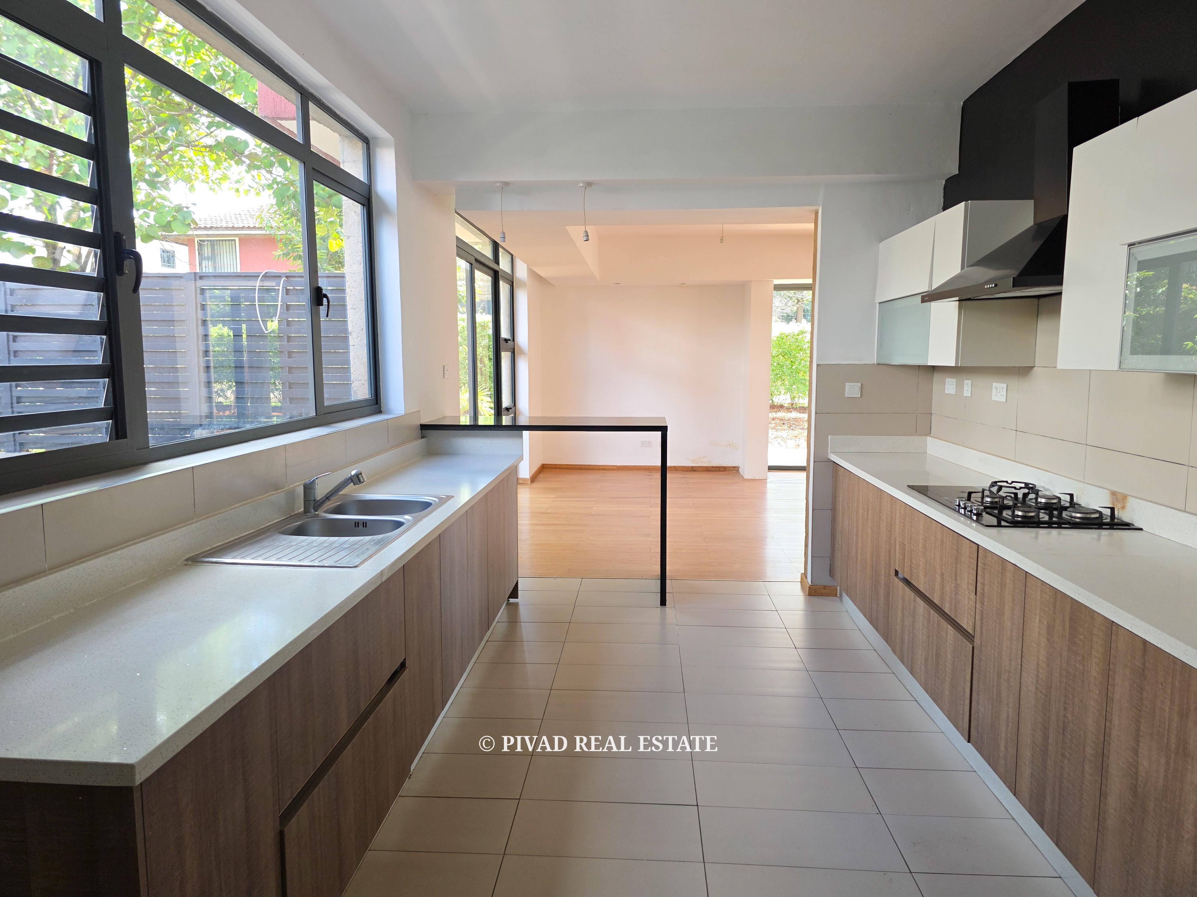 4 Bedroom Townhouse Available For Resale in Garden Estate