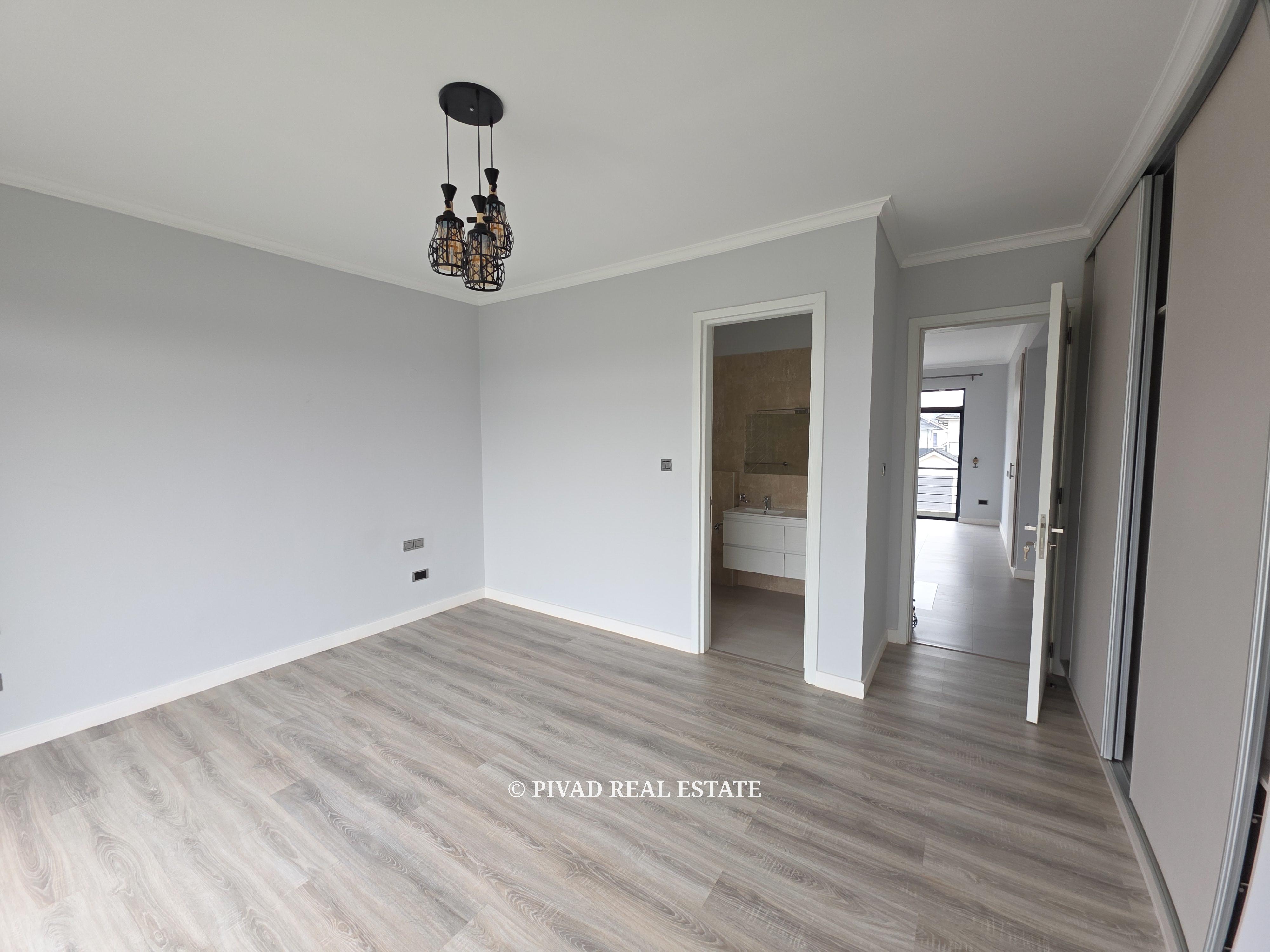 3 Bedroom Townhouse Available For Rent in Five Star Paradise estate