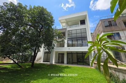 5 Bedroom House Available For Rent - Old Kitisuru