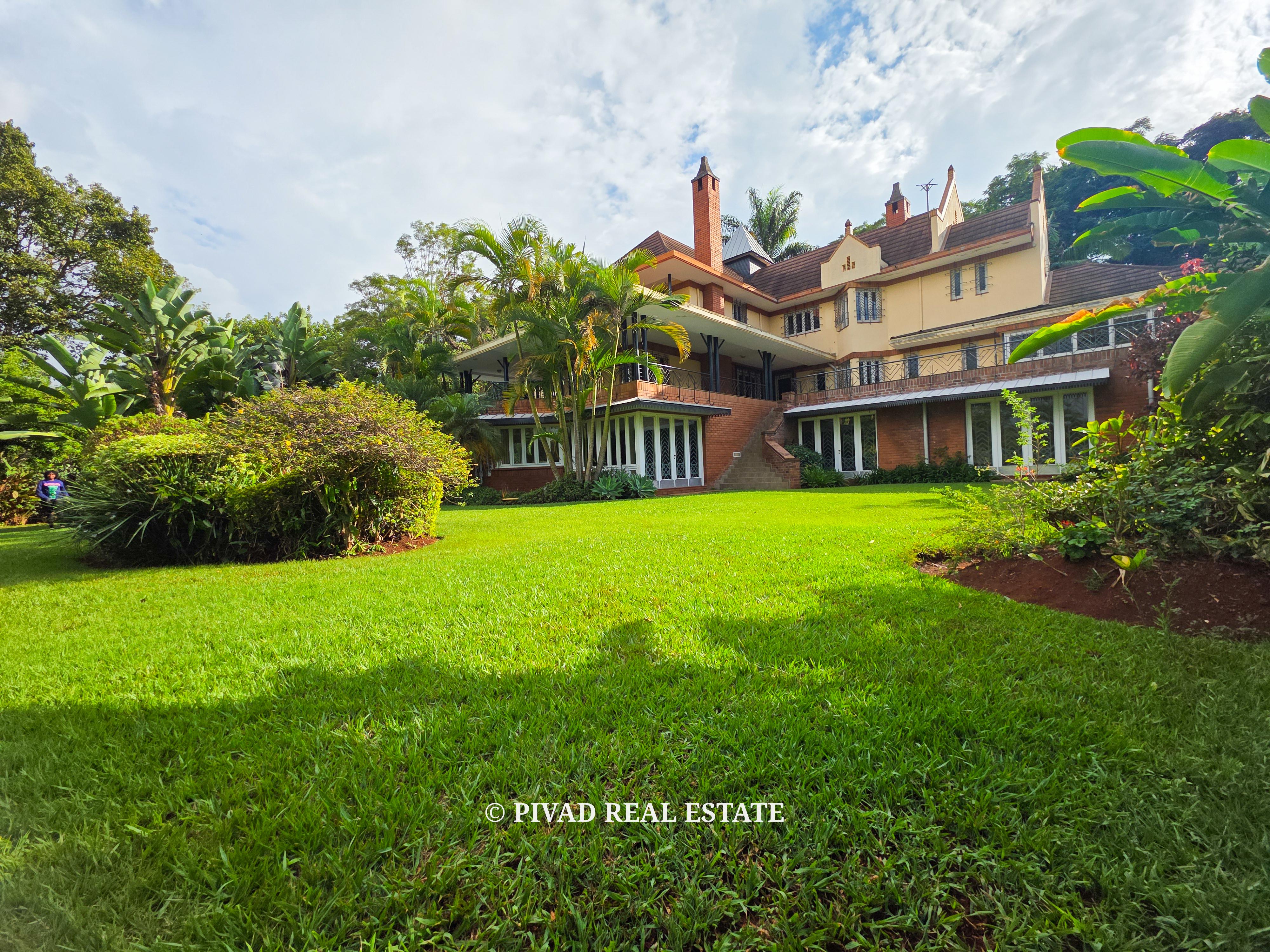 5 Bedroom House Available For Sale in Old Muthaiga