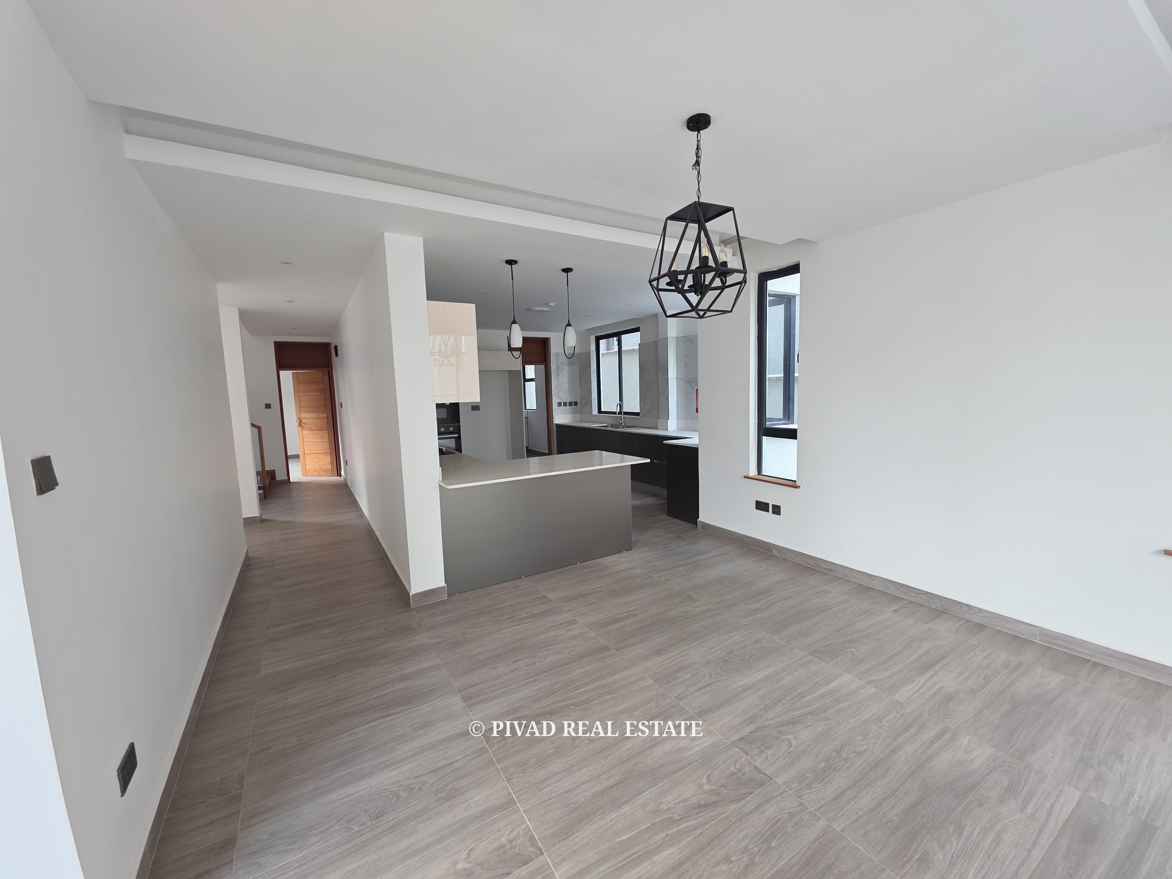 5 Bedroom Townhouse For Sale in Lavington