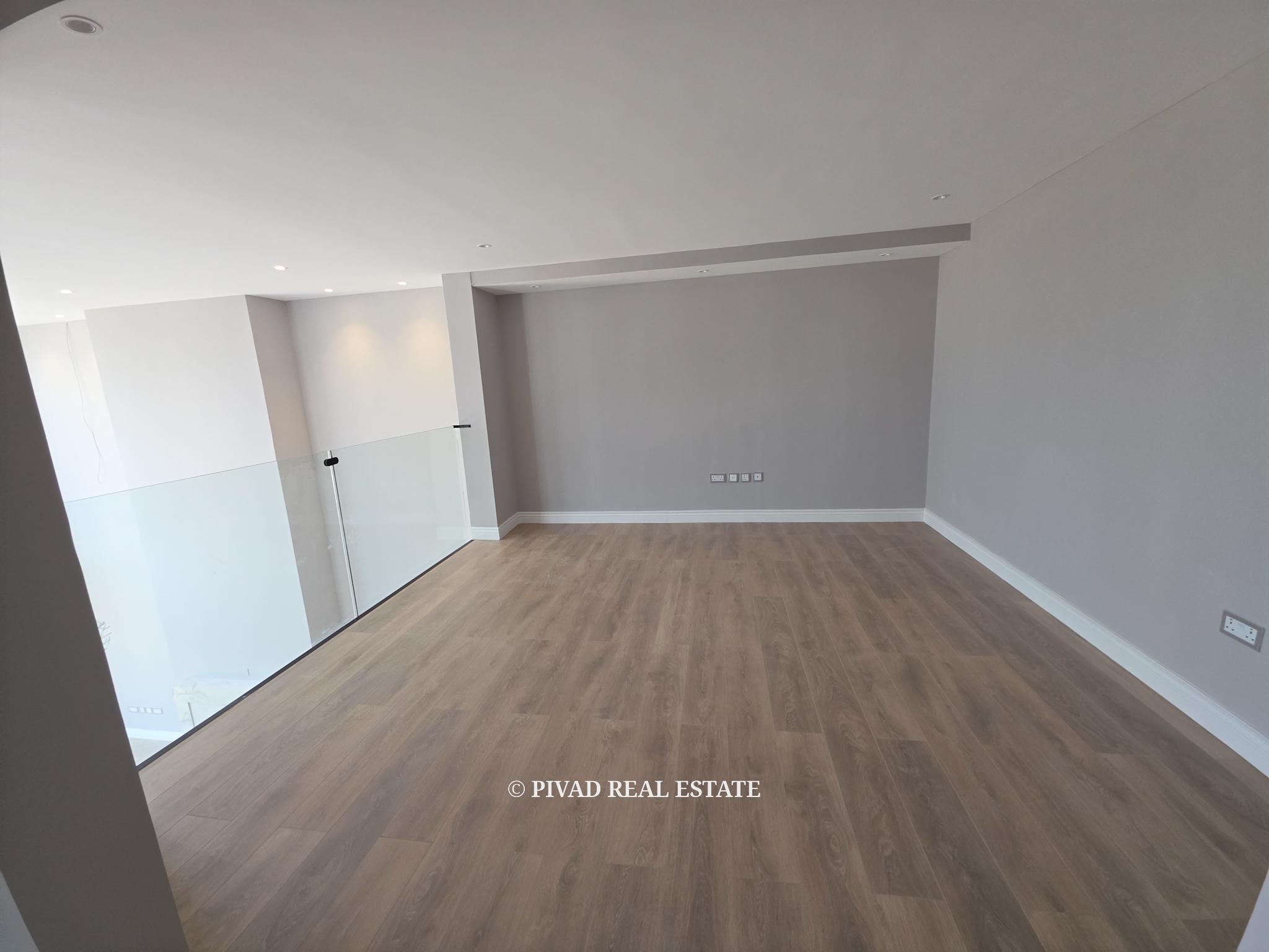 4 Bedroom Townhouse Available For Sale in Palm Valley