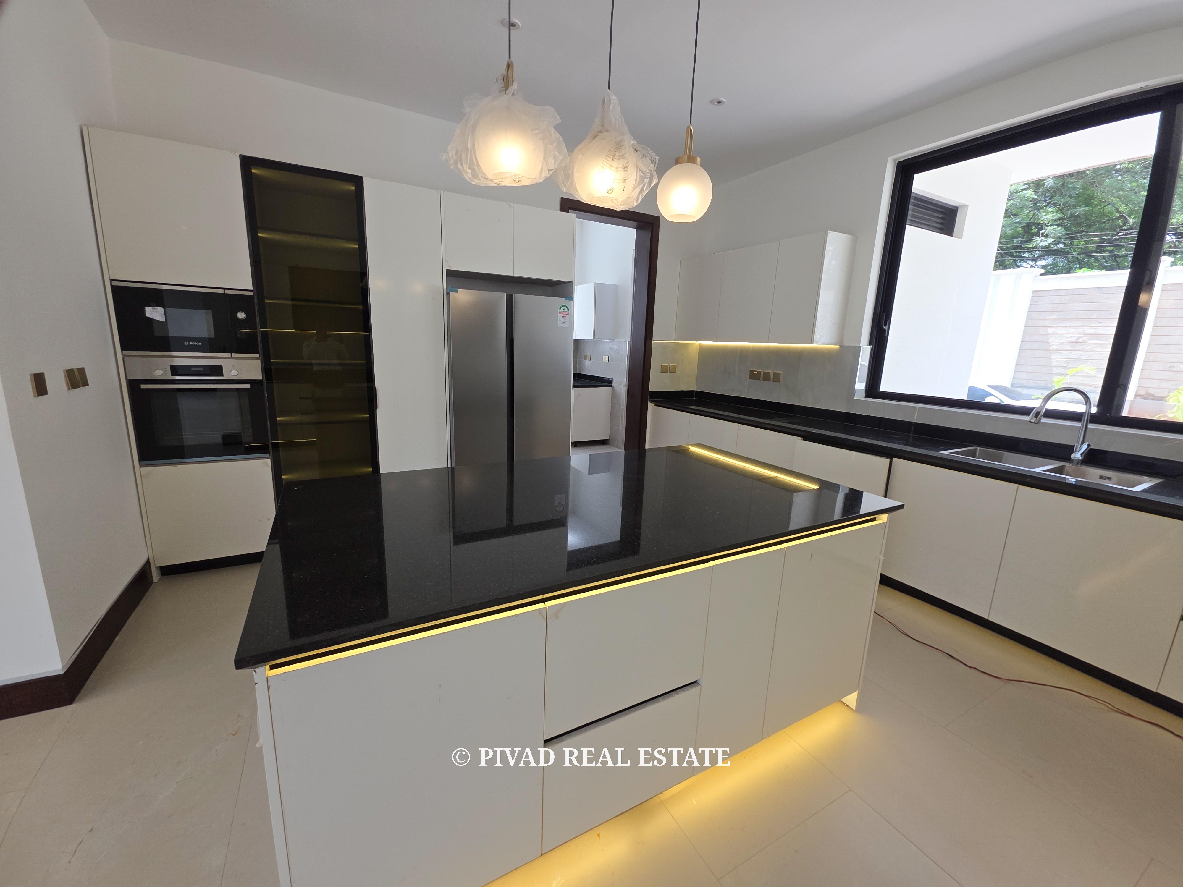 Newly Built 5 Bedroom House with a Dsq For 2 Available For Sale - Old Kitisuru