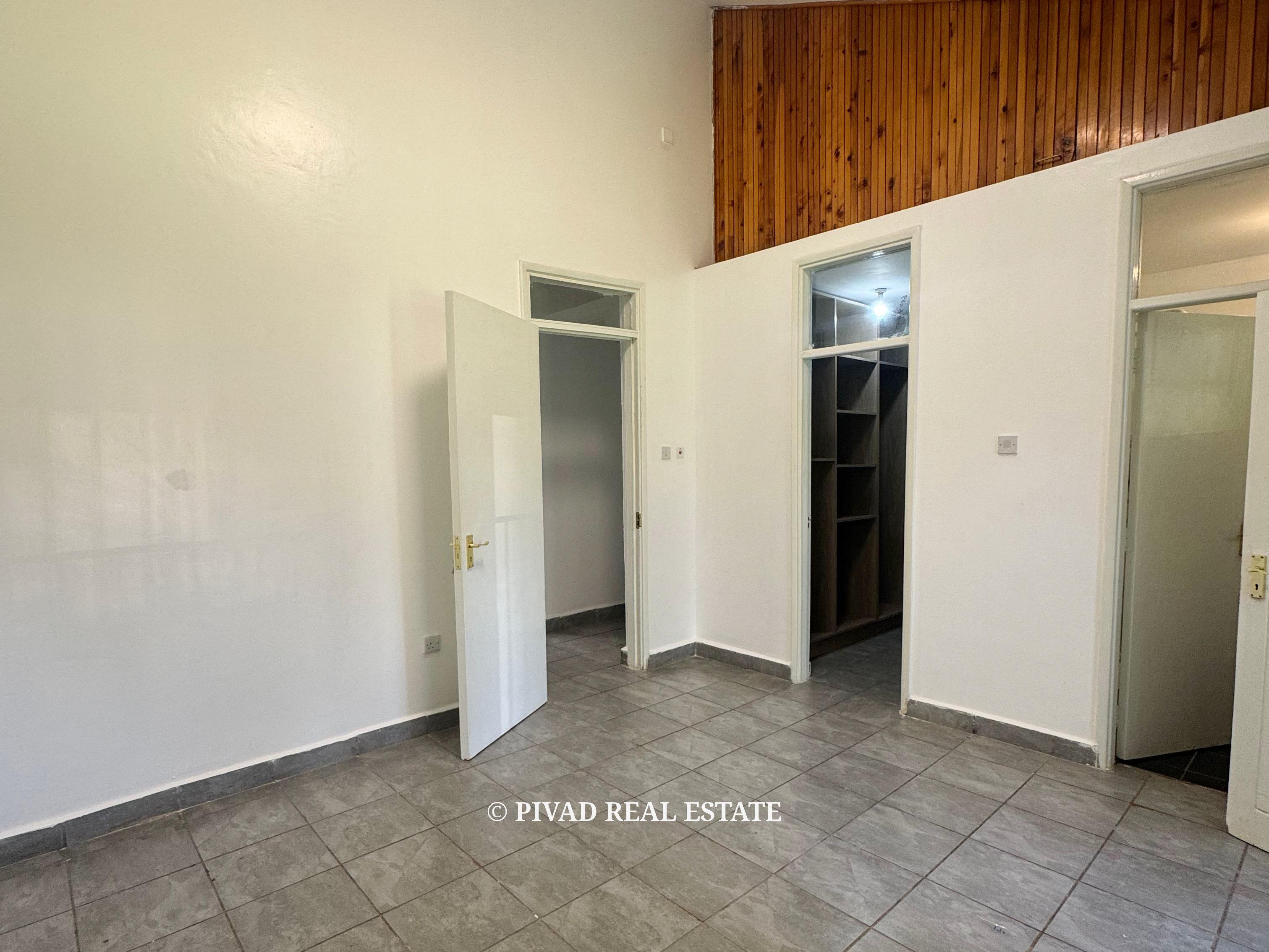 5 Bedroom House Available For Rent in Nyari Estate