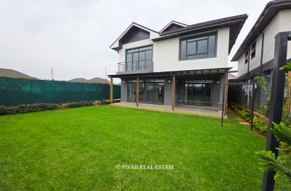 3 Bedroom Townhouse Available For Rent in Five Star Paradise estate