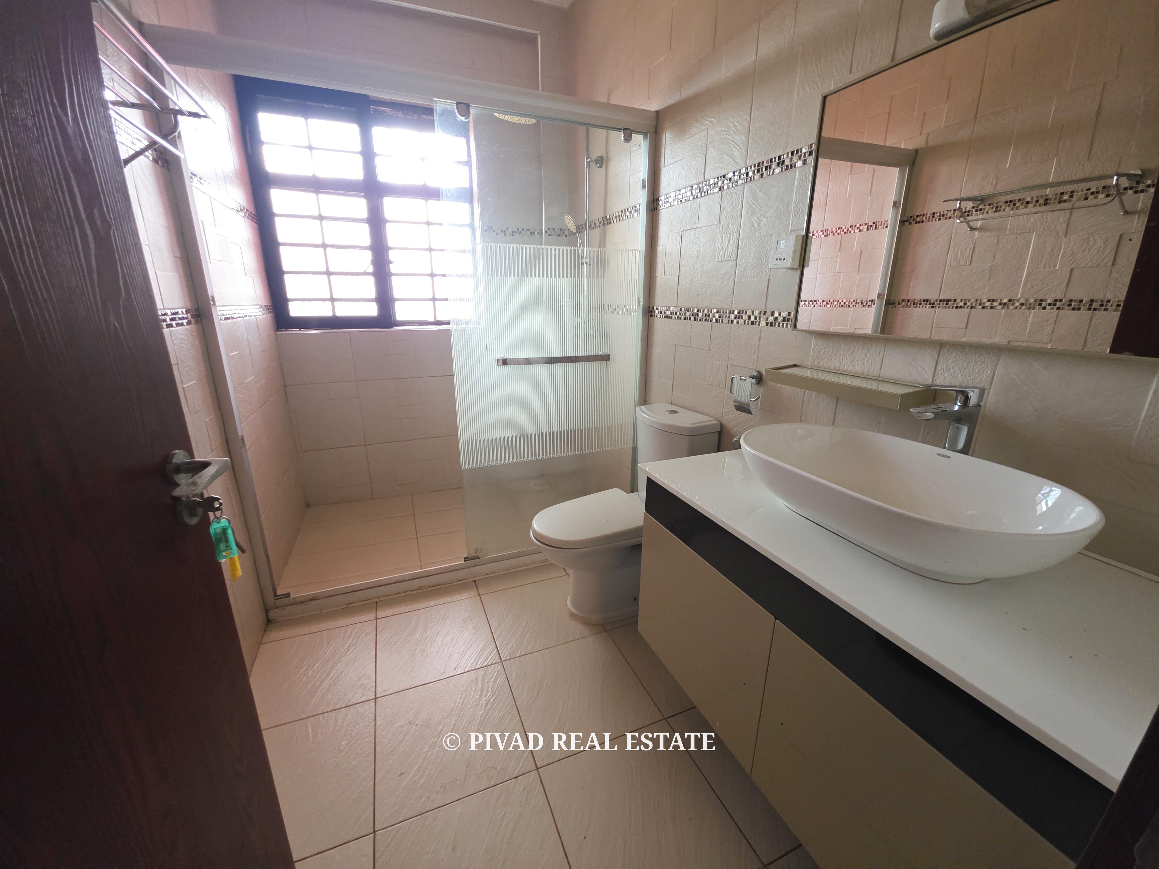 4 Bedroom House Available For Sale in New Runda