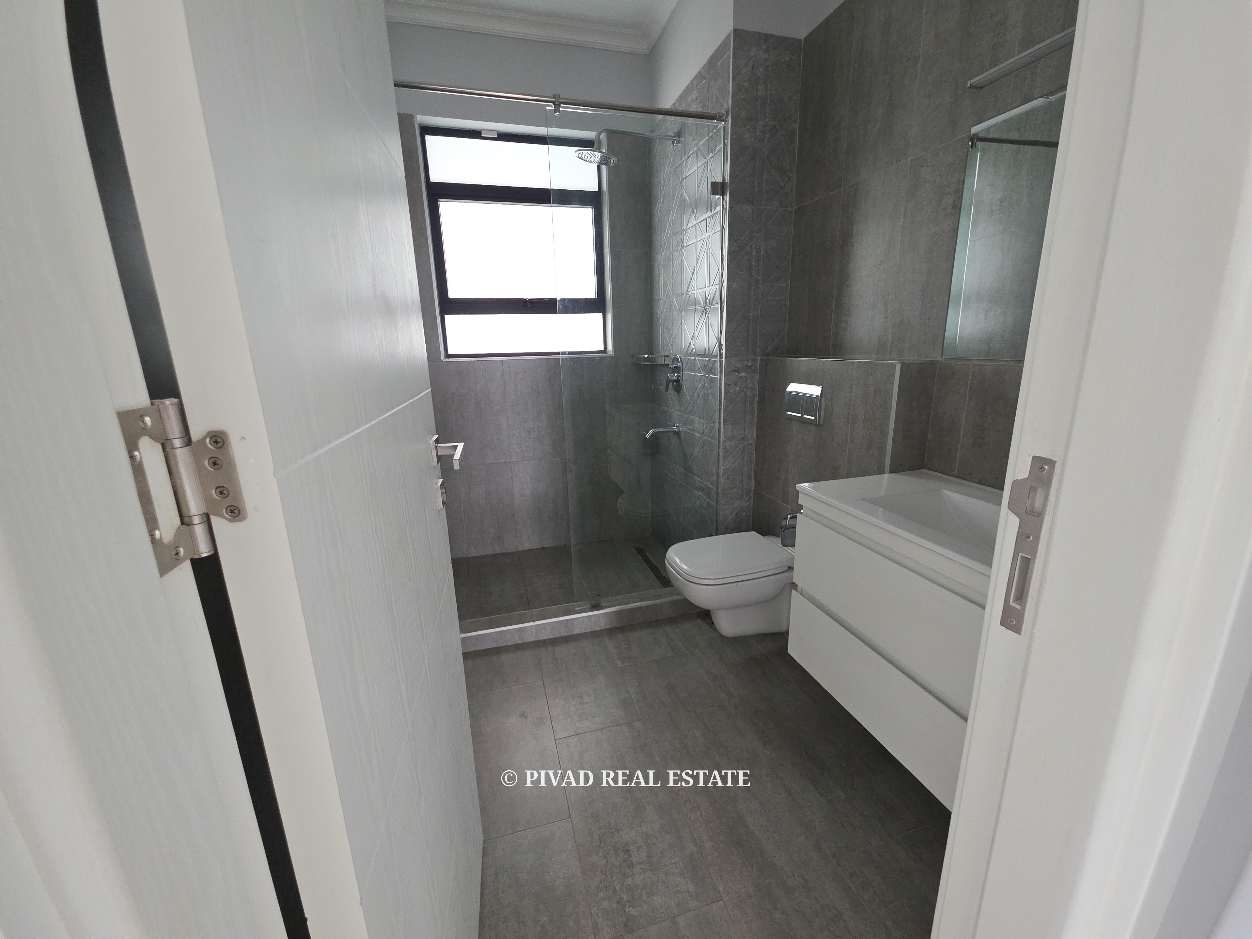 3 Bedroom Townhouse Available For Rent in Five Star Paradise estate