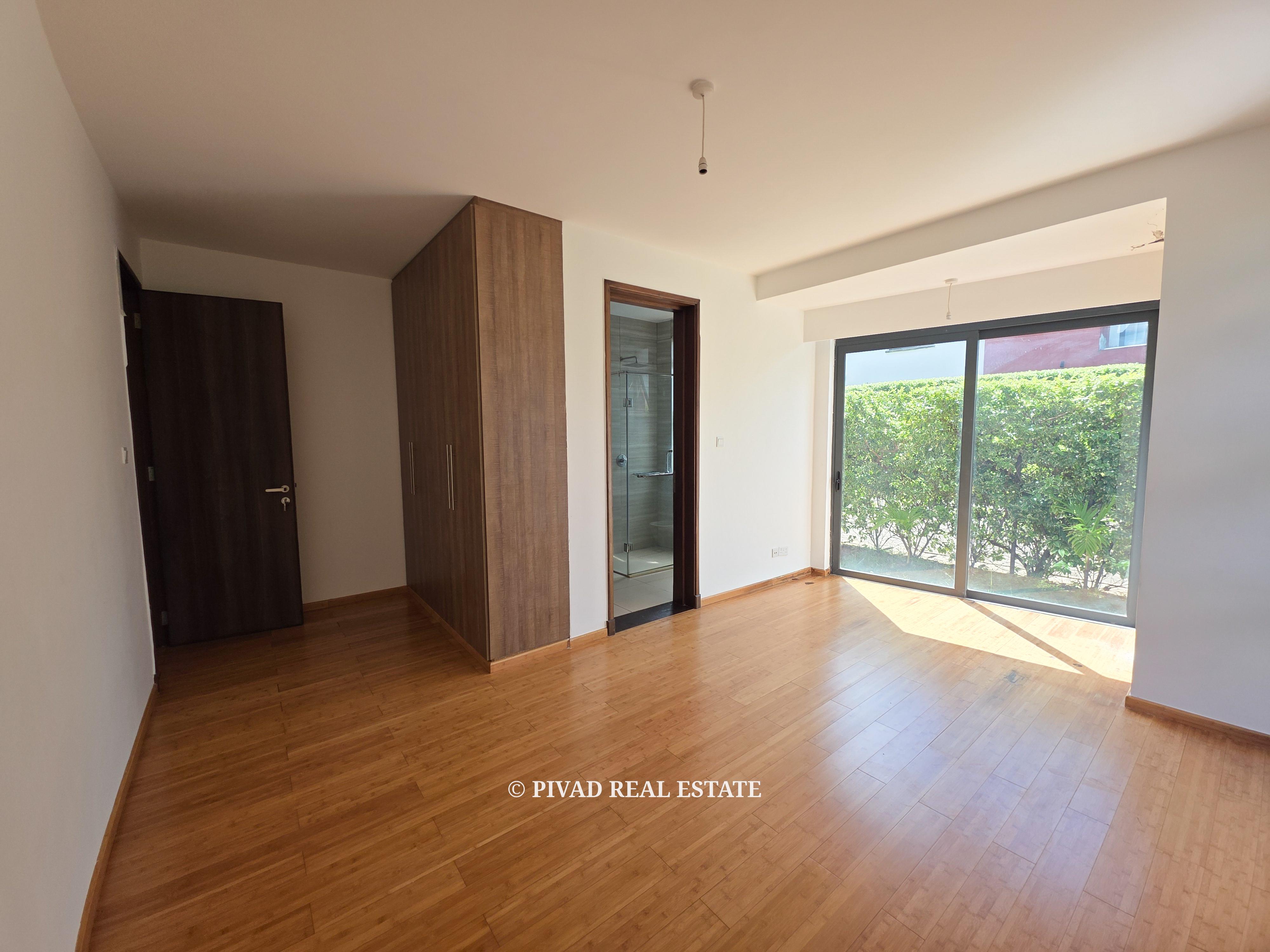 4 Bedroom Townhouse Available For Resale in Garden Estate